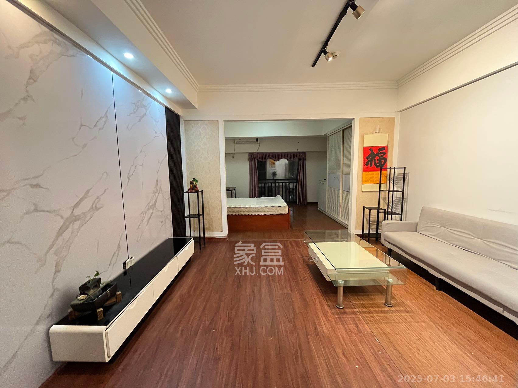 西子一间  1室0厅1卫   1600.00元/月室内图