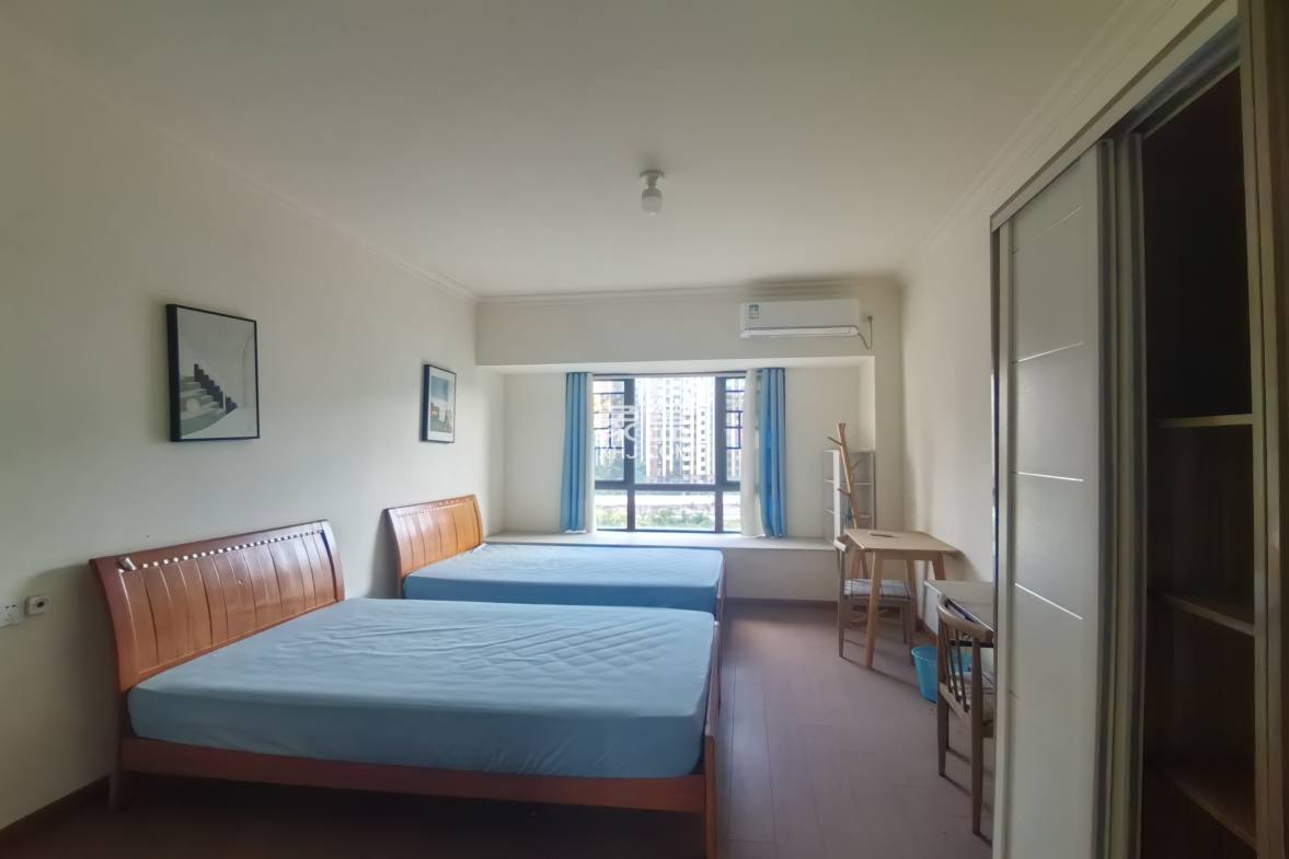 碧桂园豪园 4室2厅2卫 2800.0元/月 碧桂园豪园 4室2厅2卫 2800.0元/月室内图