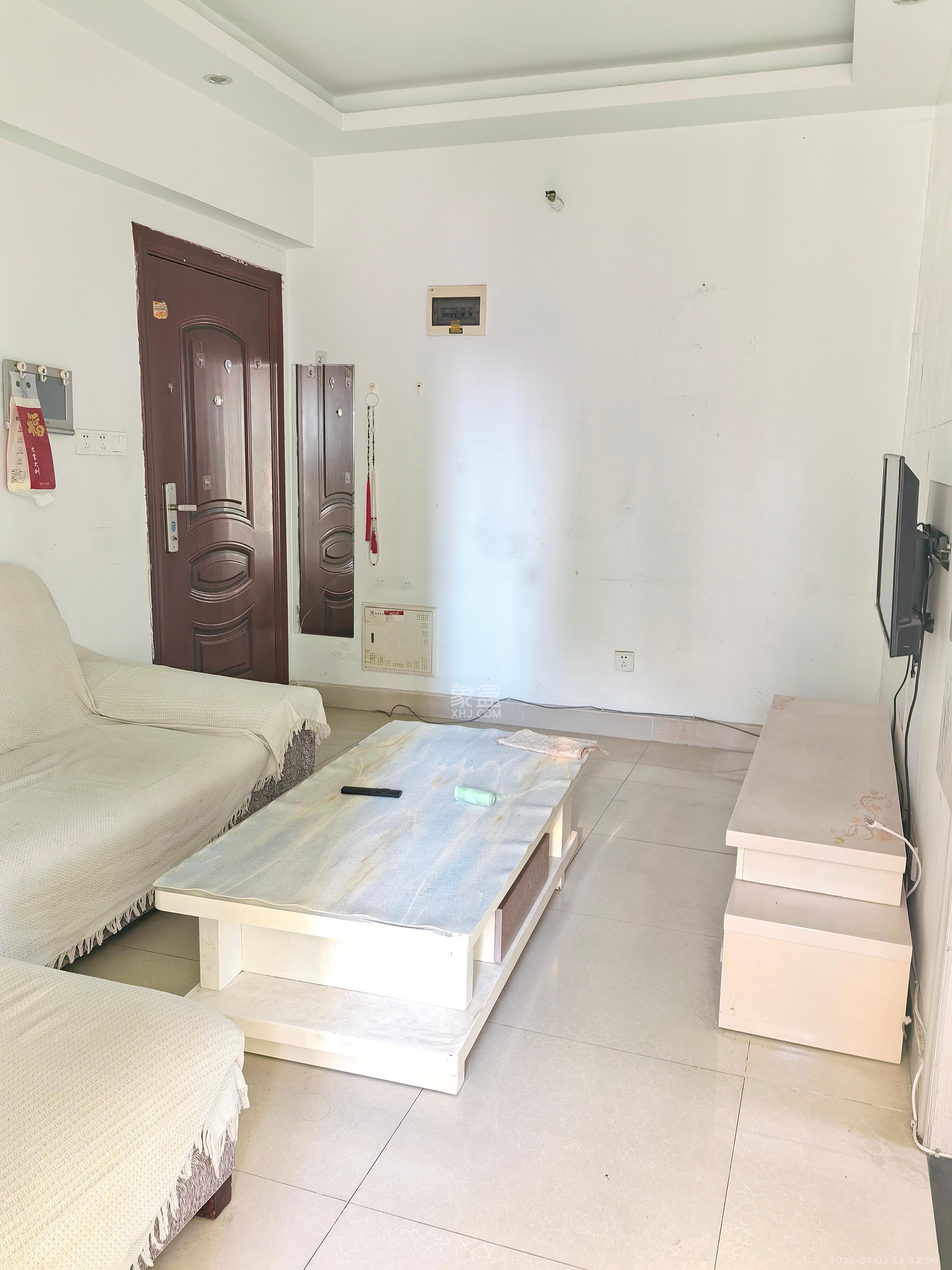 凯轩云顶  1室1厅1卫    1500.0元/月 凯轩云顶  1室1厅1卫    1500.0元/月室内图