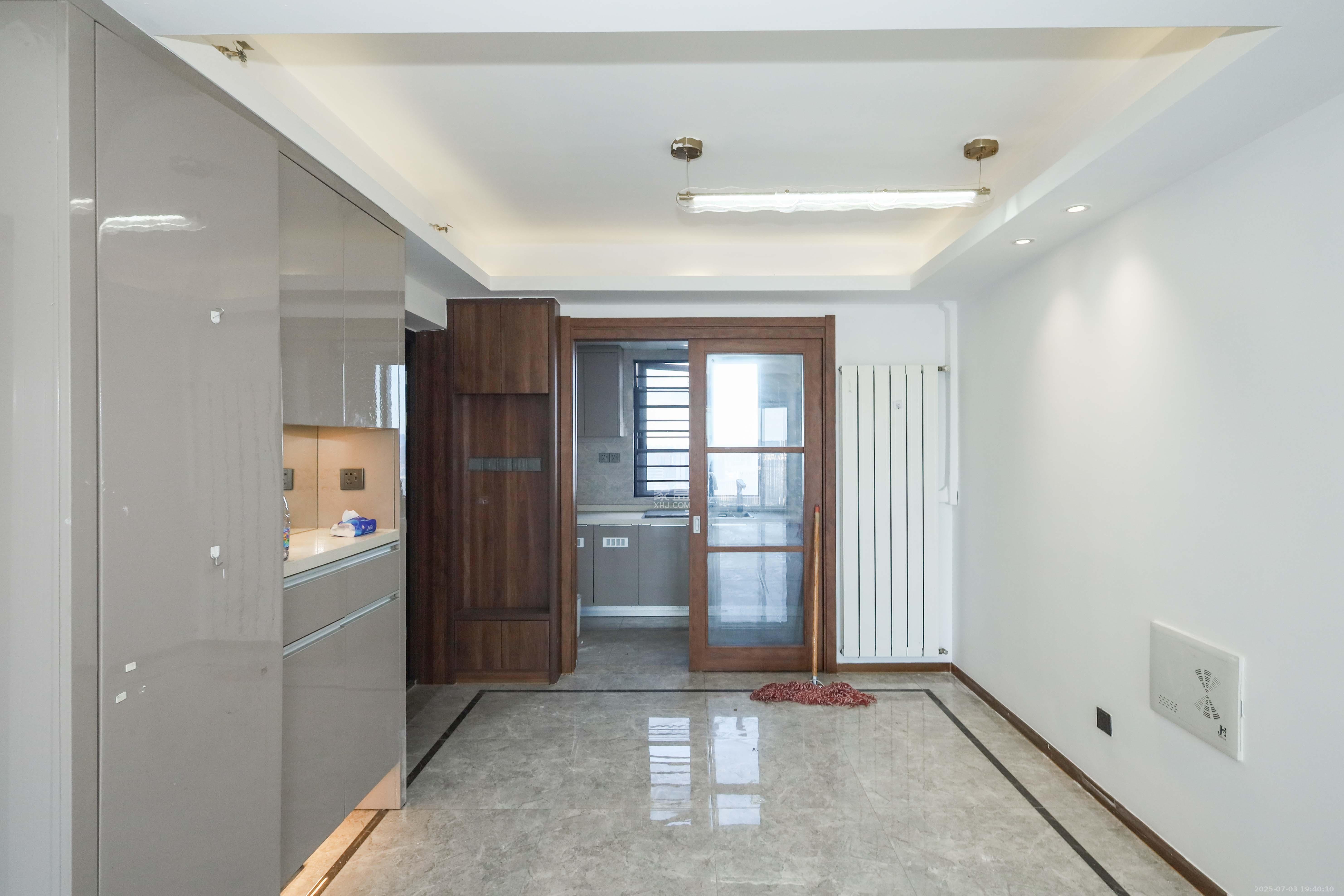 梅溪悦章  4室2厅2卫    156.0万 梅溪悦章  4室2厅2卫    156.0万客厅