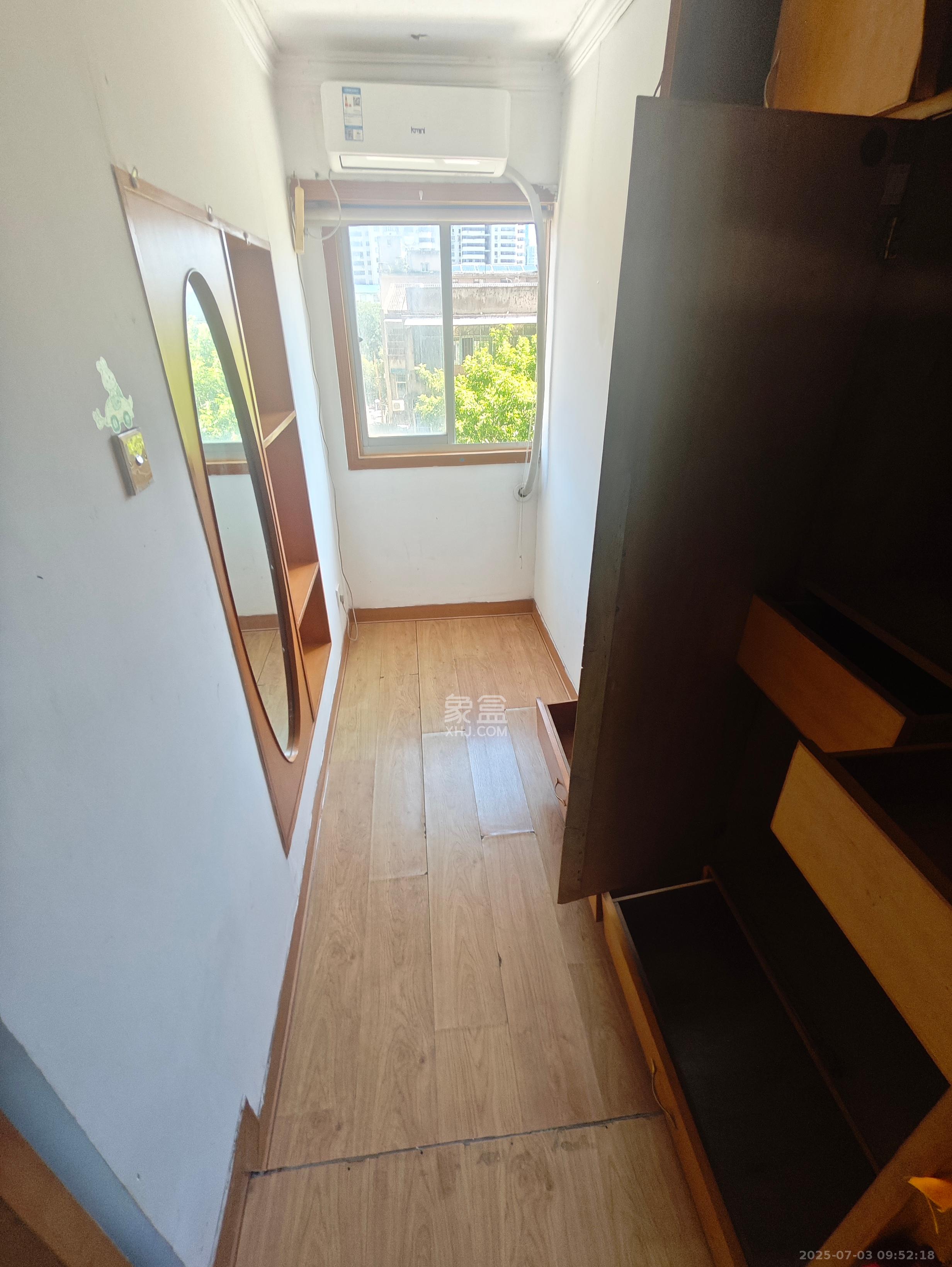 宏景名厦 2室2厅1卫 1900.0元/月 宏景名厦 2室2厅1卫 1900.0元/月室内图