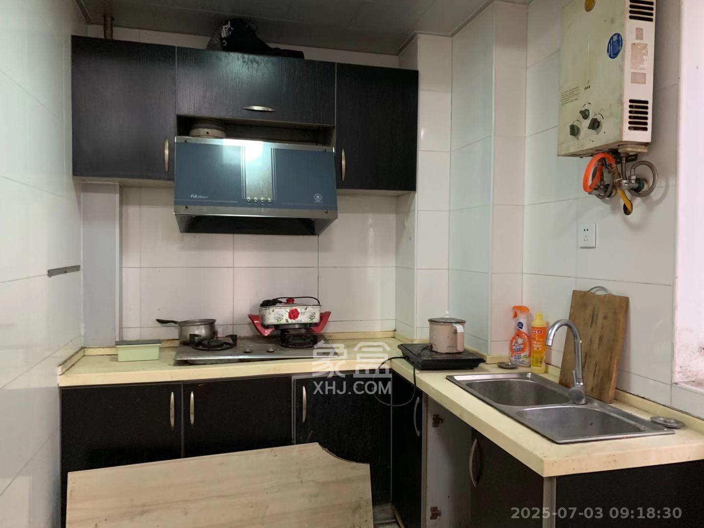 莱茵城 3室2厅2卫 2000.0元/月 莱茵城 3室2厅2卫 2000.0元/月室内图