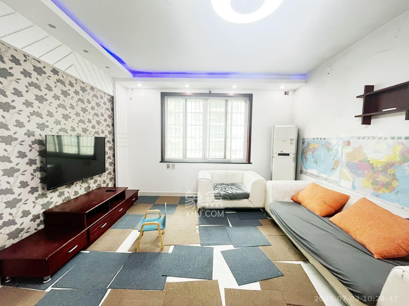 格林星城 3室2厅2卫 2700.0元/月 格林星城 3室2厅2卫 2700.0元/月室内图