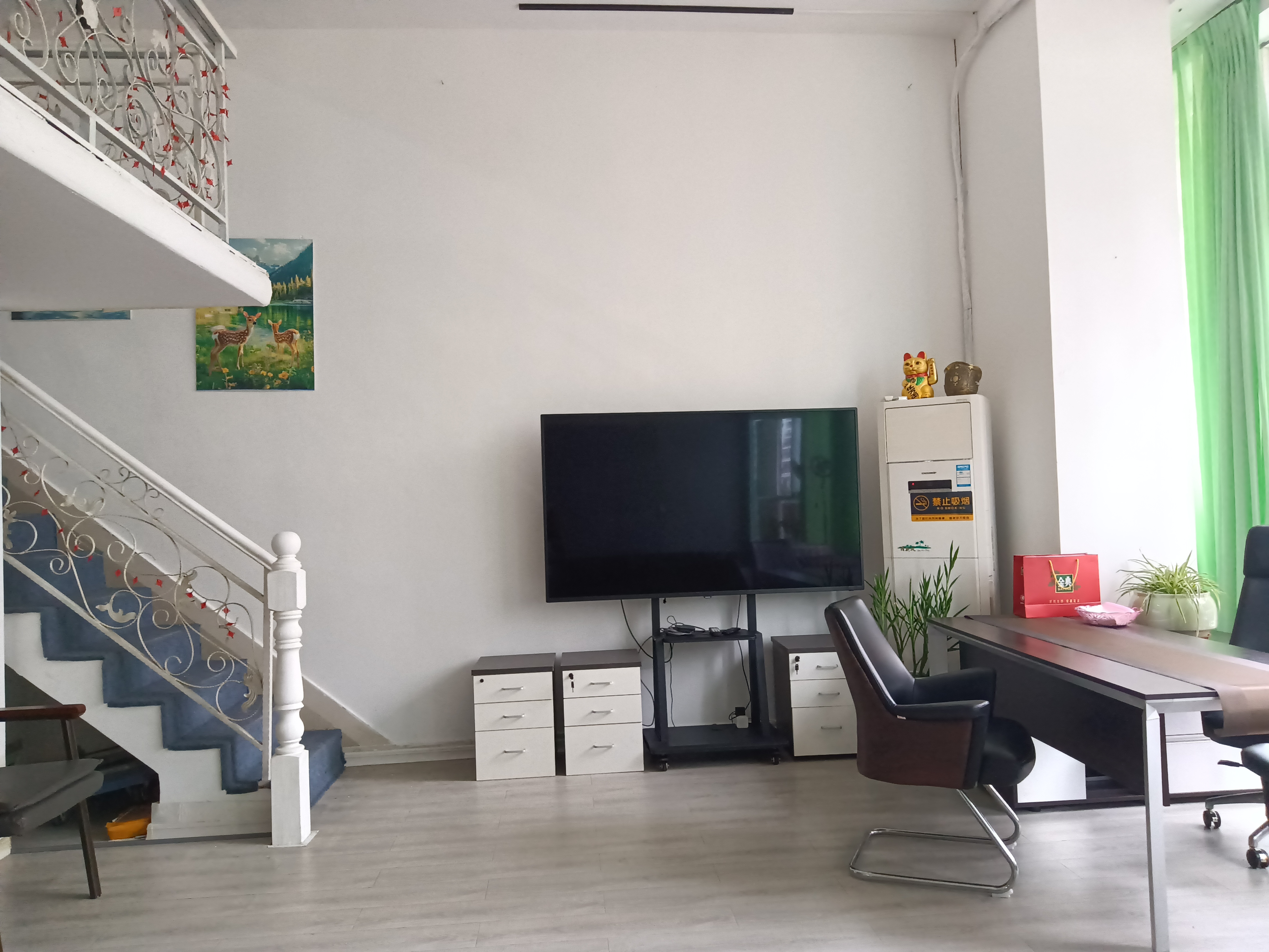 富丽花园 1室1厅1卫 4500.0元/月 富丽花园 1室1厅1卫 4500.0元/月室内图