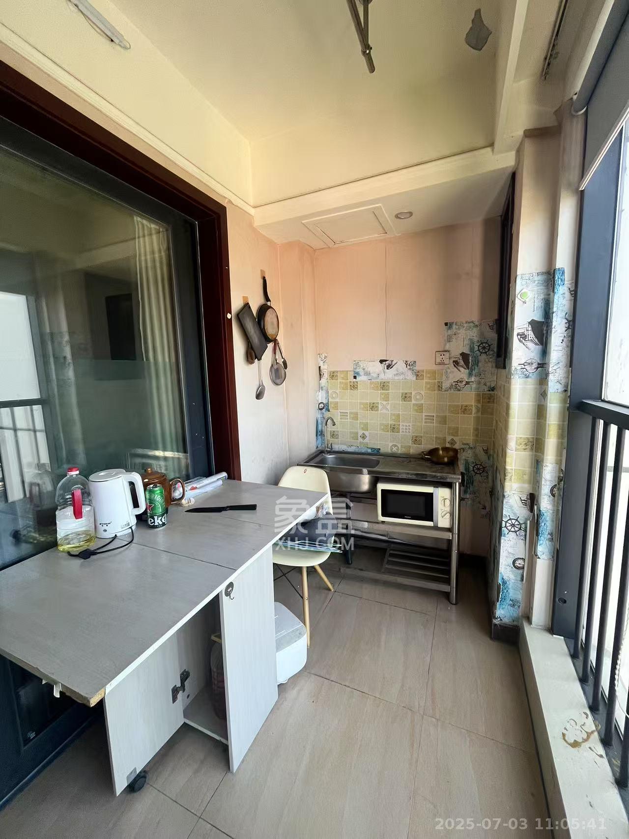 东塘瑞府  1室1厅1卫    1400.0元/月室内图