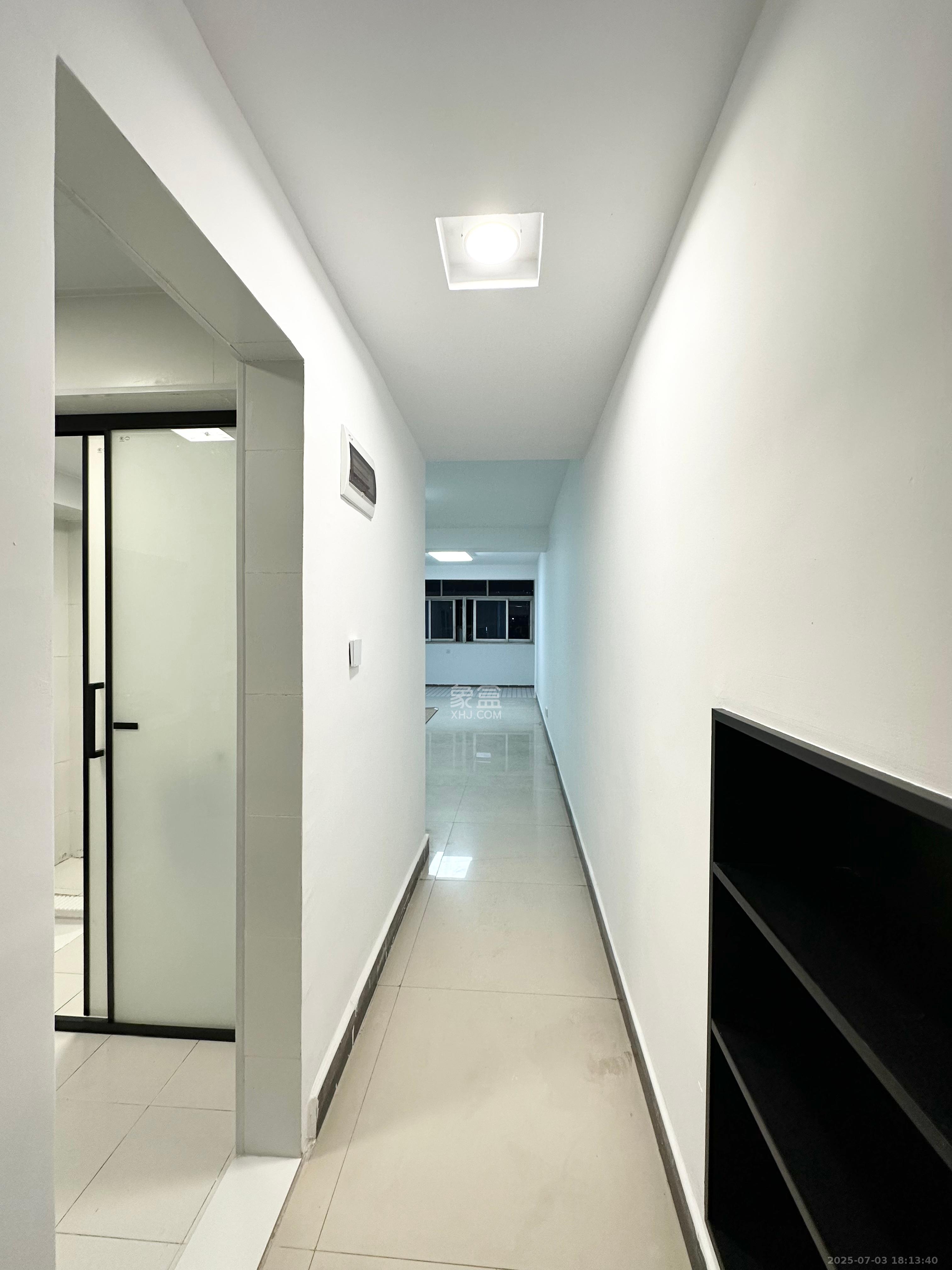 西湖新村  2室1厅1卫    2500.0元/月 西湖新村  2室1厅1卫    2500.0元/月