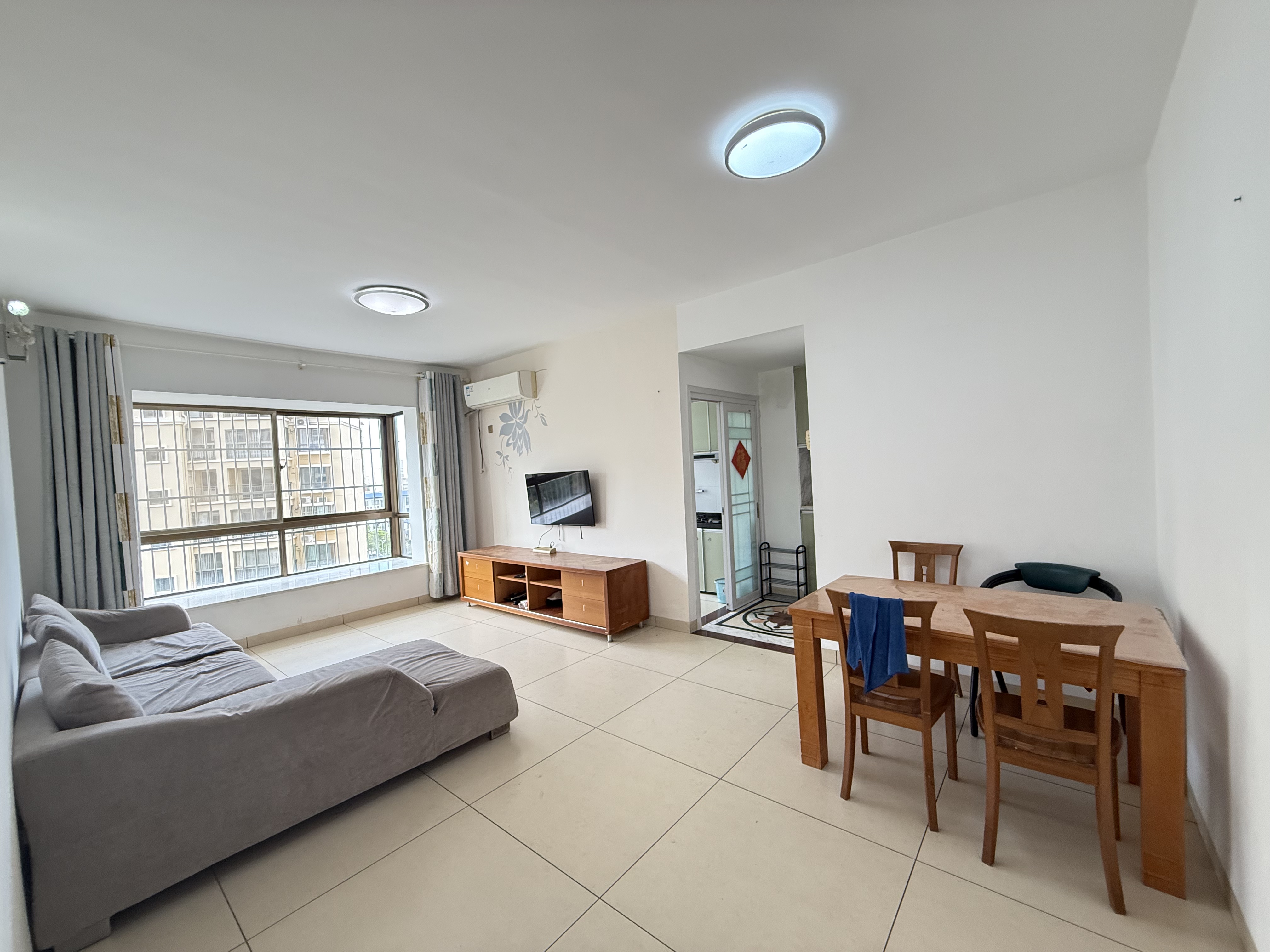 郁金香花园 2室1厅1卫 145.0万 郁金香花园 2室1厅1卫 145.0万室内图