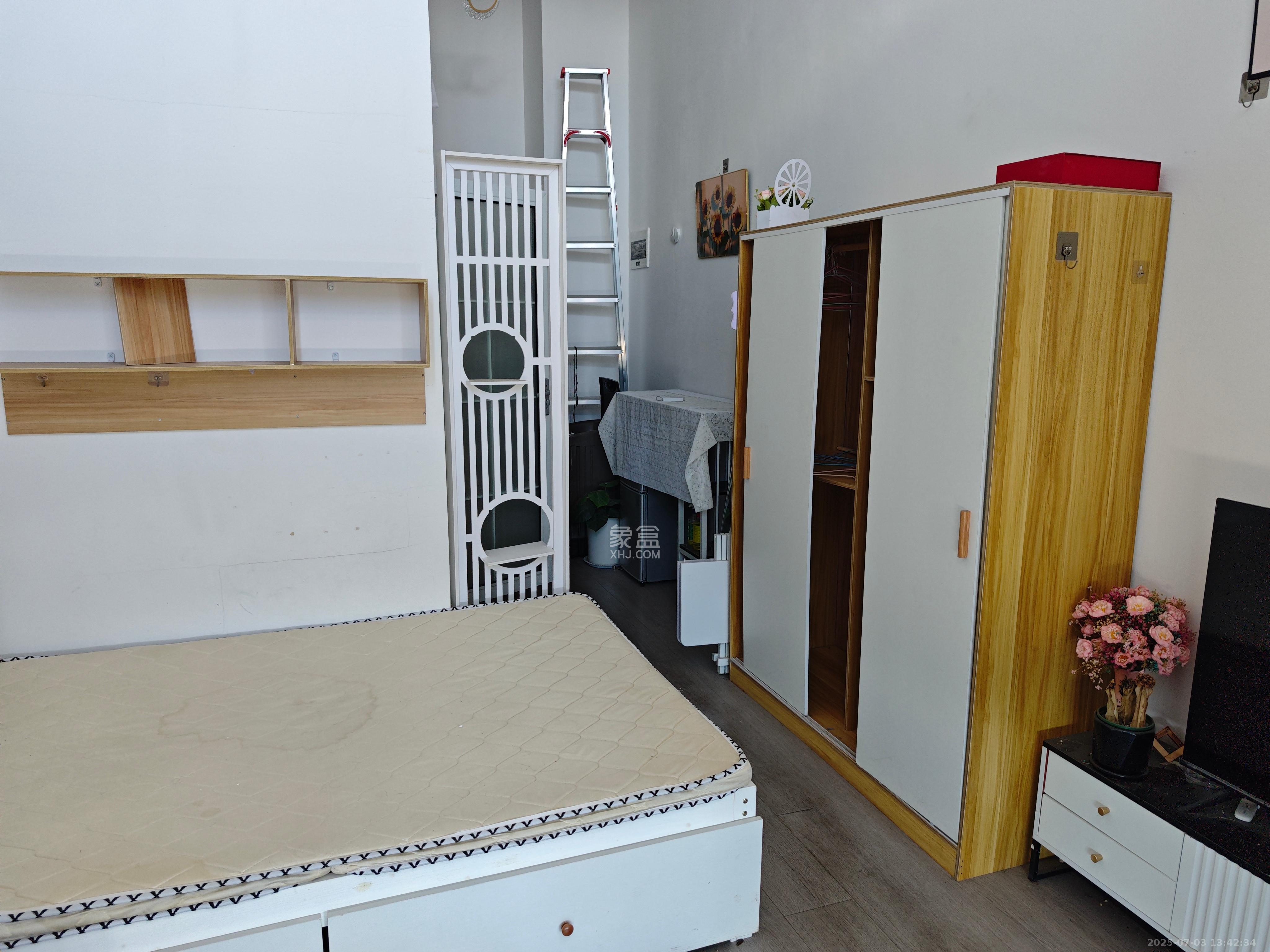 爱家当代境  1室1厅1卫   1400.00元/月室内图