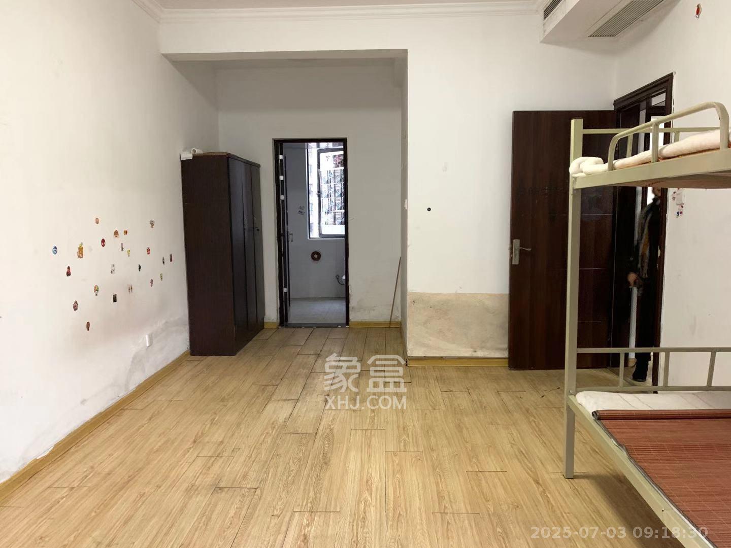 莱茵城 3室2厅2卫 2000.0元/月 莱茵城 3室2厅2卫 2000.0元/月室内图