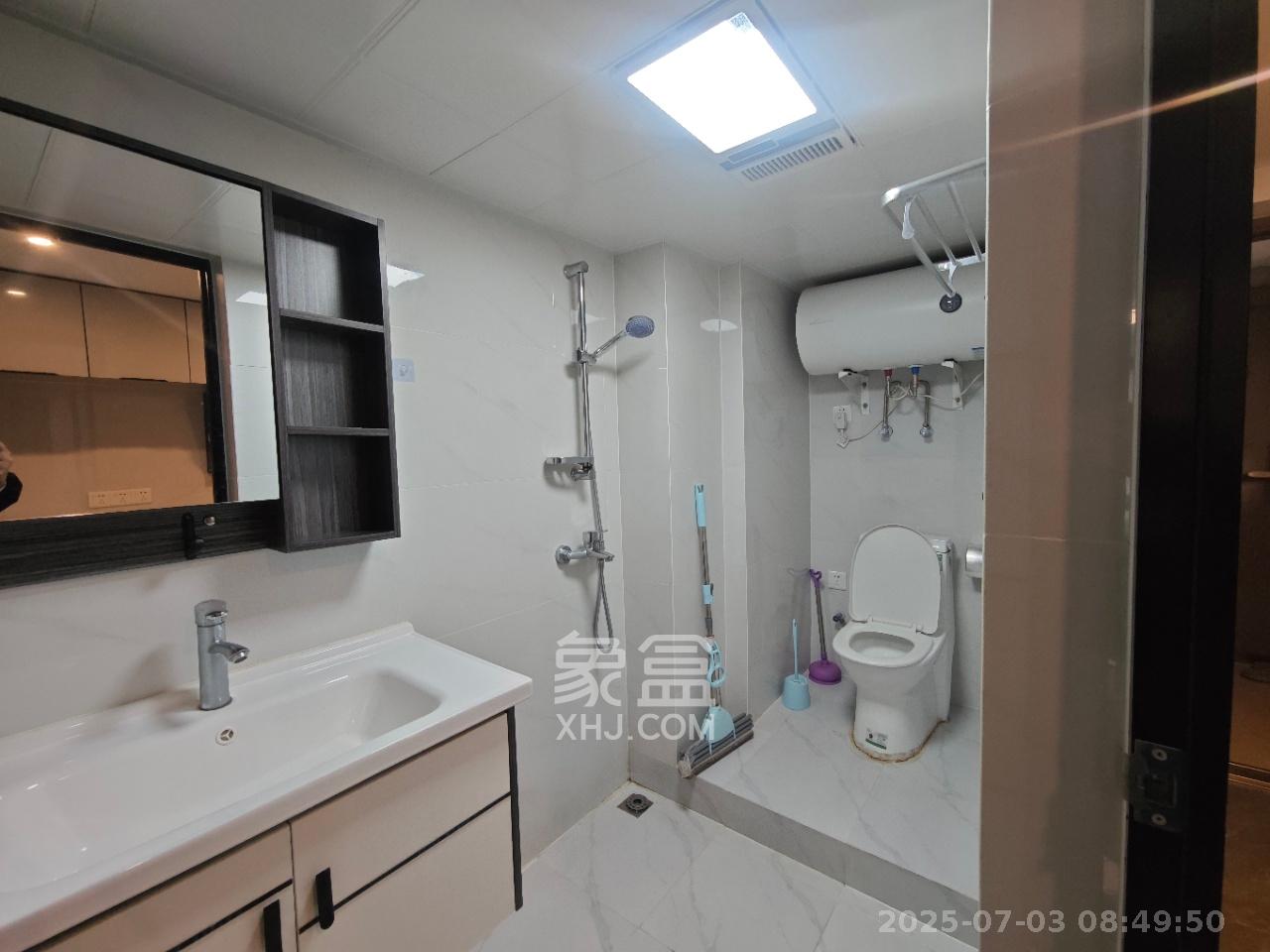 卓越江岸  1室1厅1卫   2800.00元/月室内图