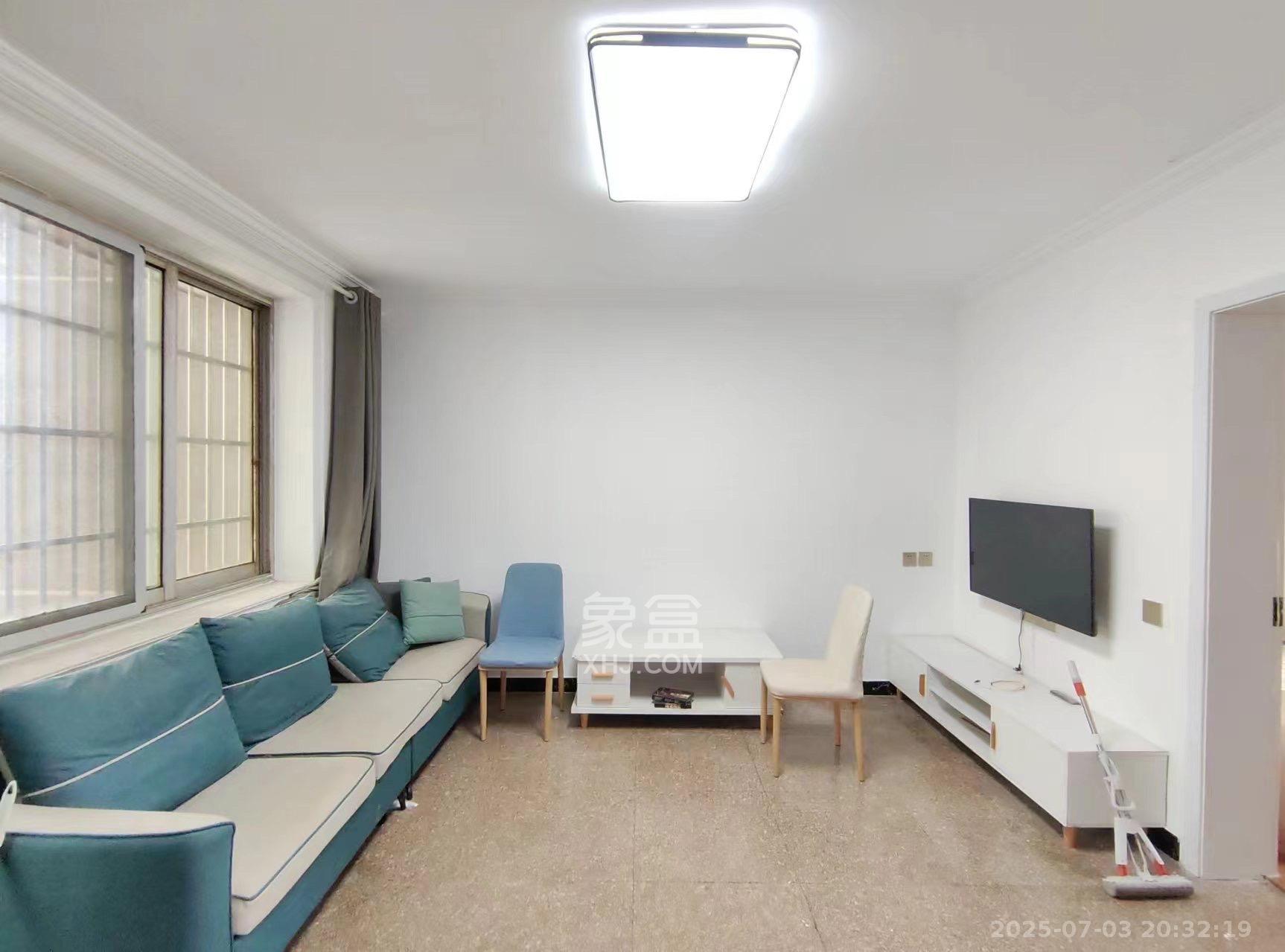 国立投资公司宿舍 2室1厅1卫 1800.0元/月 国立投资公司宿舍 2室1厅1卫 1800.0元/月室内图