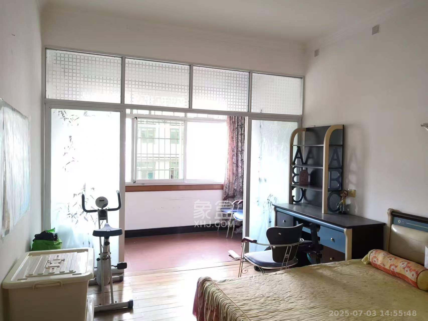 家馨园 3室1厅1卫 1000.0元/月 家馨园 3室1厅1卫 1000.0元/月室内图