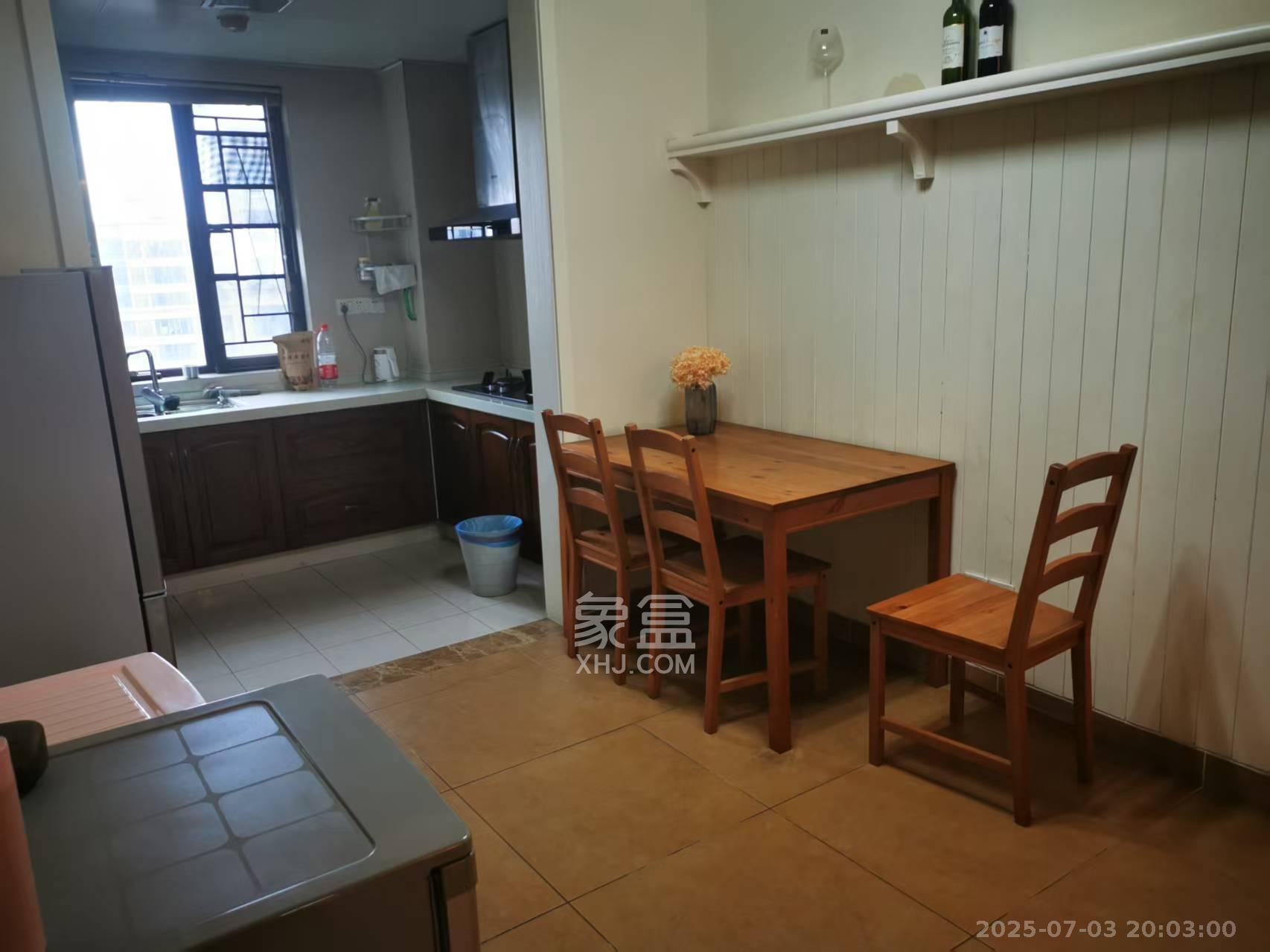 湘域熙岸  3室2厅2卫   3900.00元/月室内图