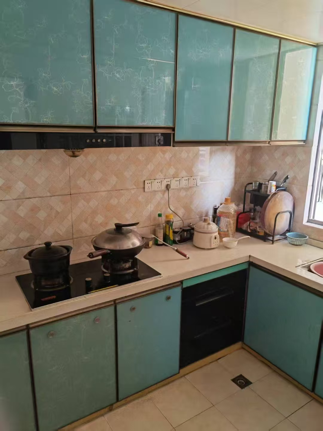 阳光三号苑 1室2厅1卫 168.0万 阳光三号苑 1室2厅1卫 168.0万室内图