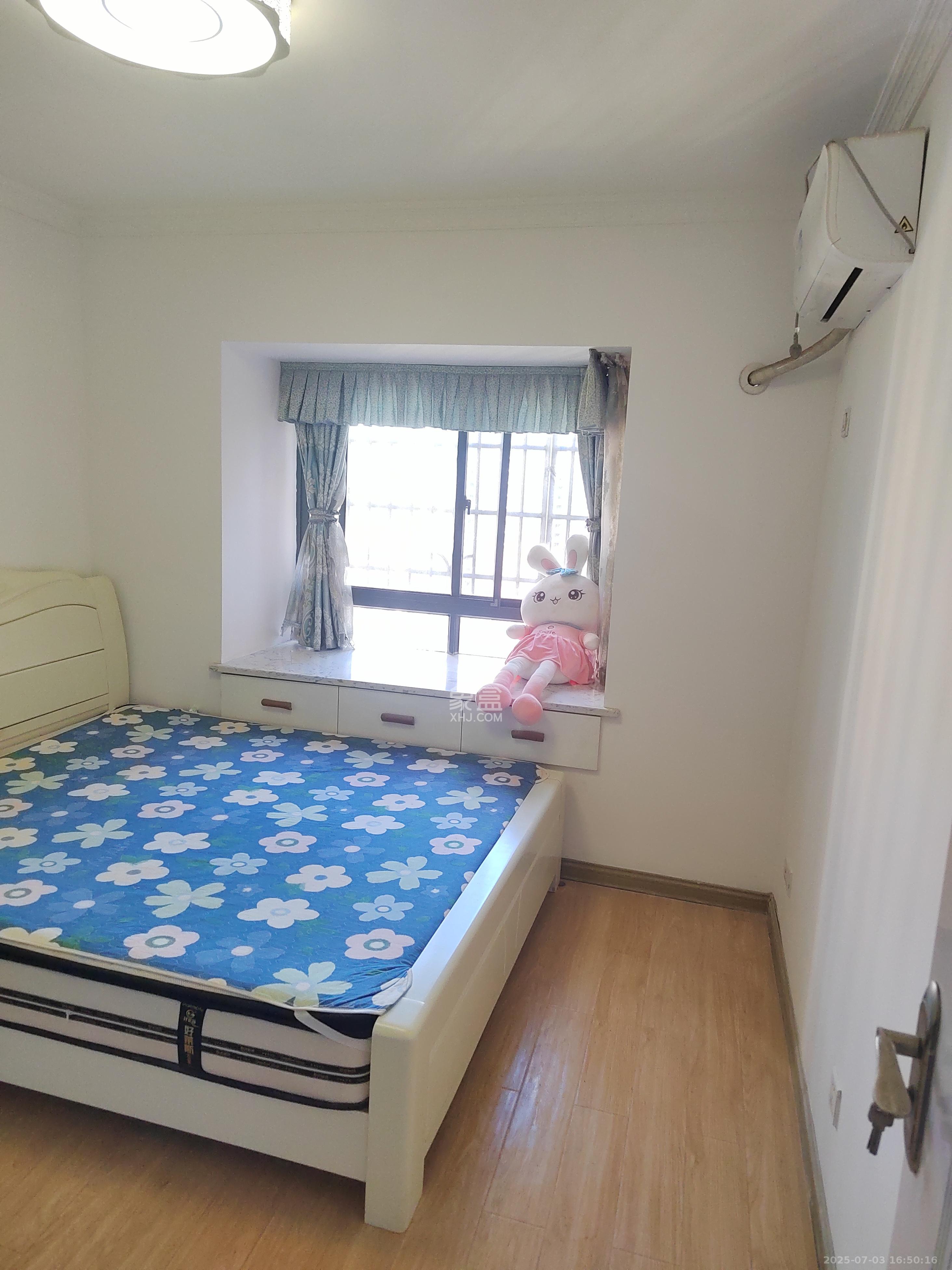 山水新城  2室2厅1卫   1800.00元/月室内图