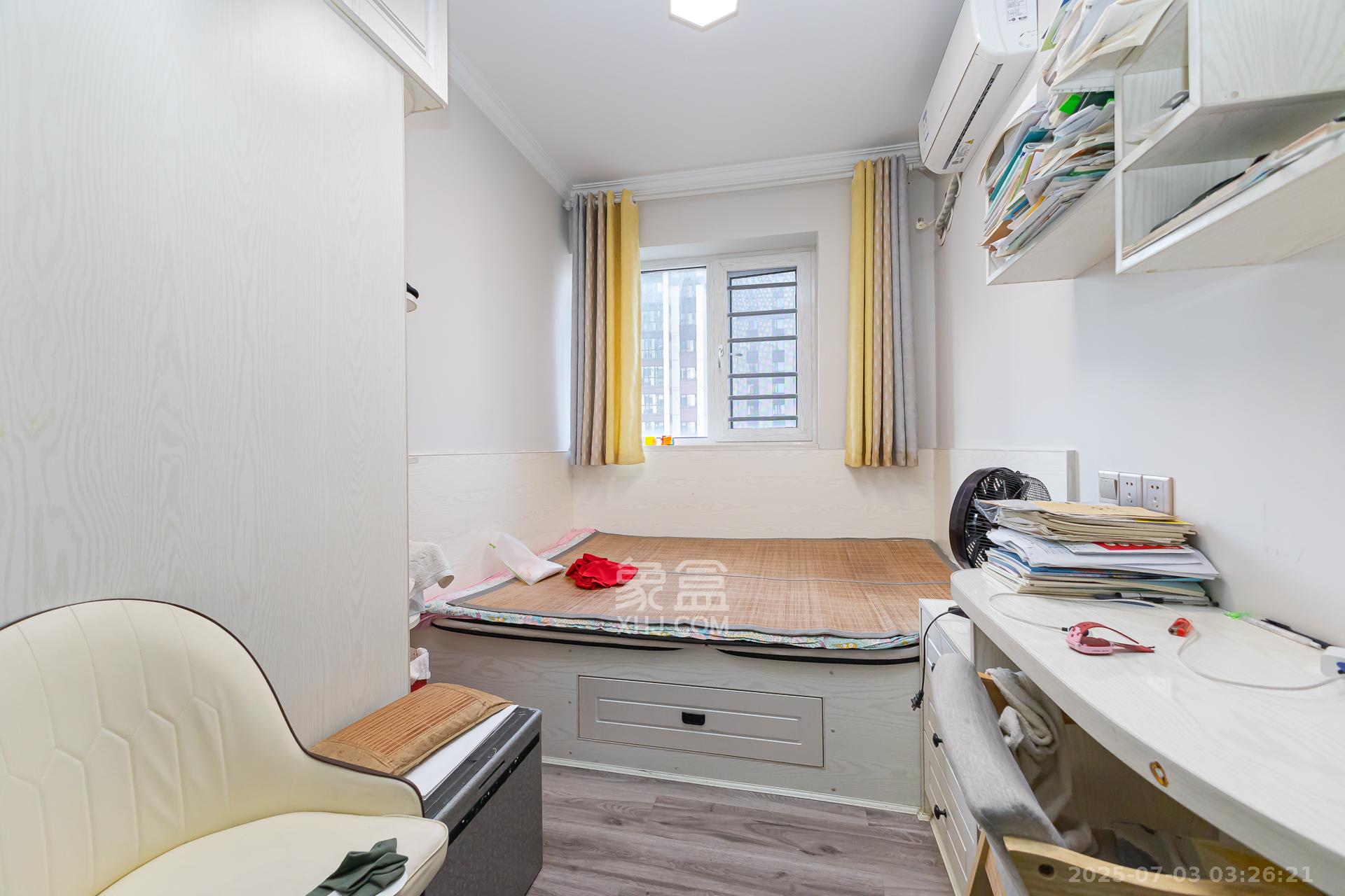 嘉宇银杉(嘉宇西苑) 3室2厅2卫 92.8万 嘉宇银杉(嘉宇西苑) 3室2厅2卫 92.8万卧室