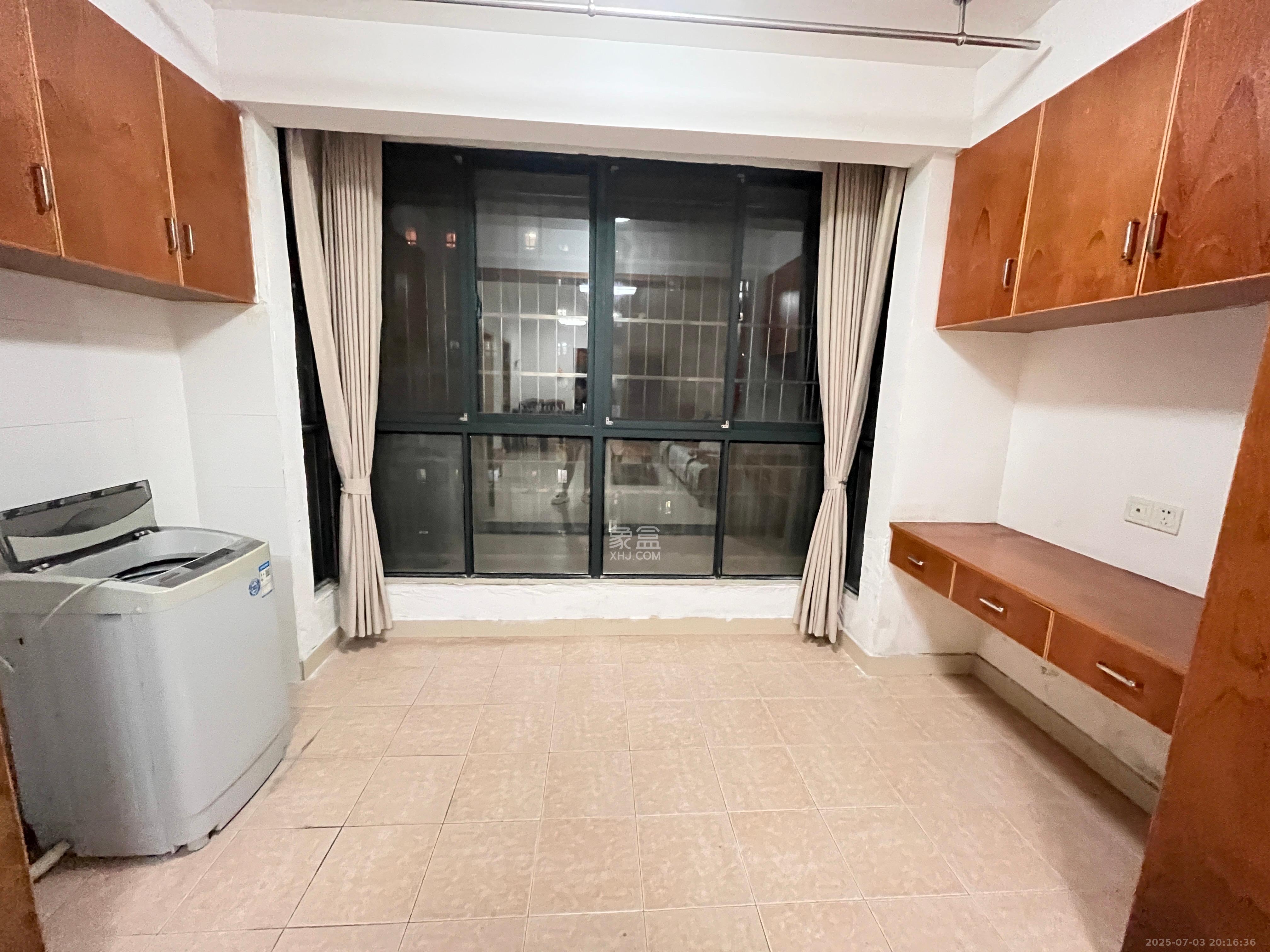 东玺门  2室2厅1卫    2400.0元/月室内图
