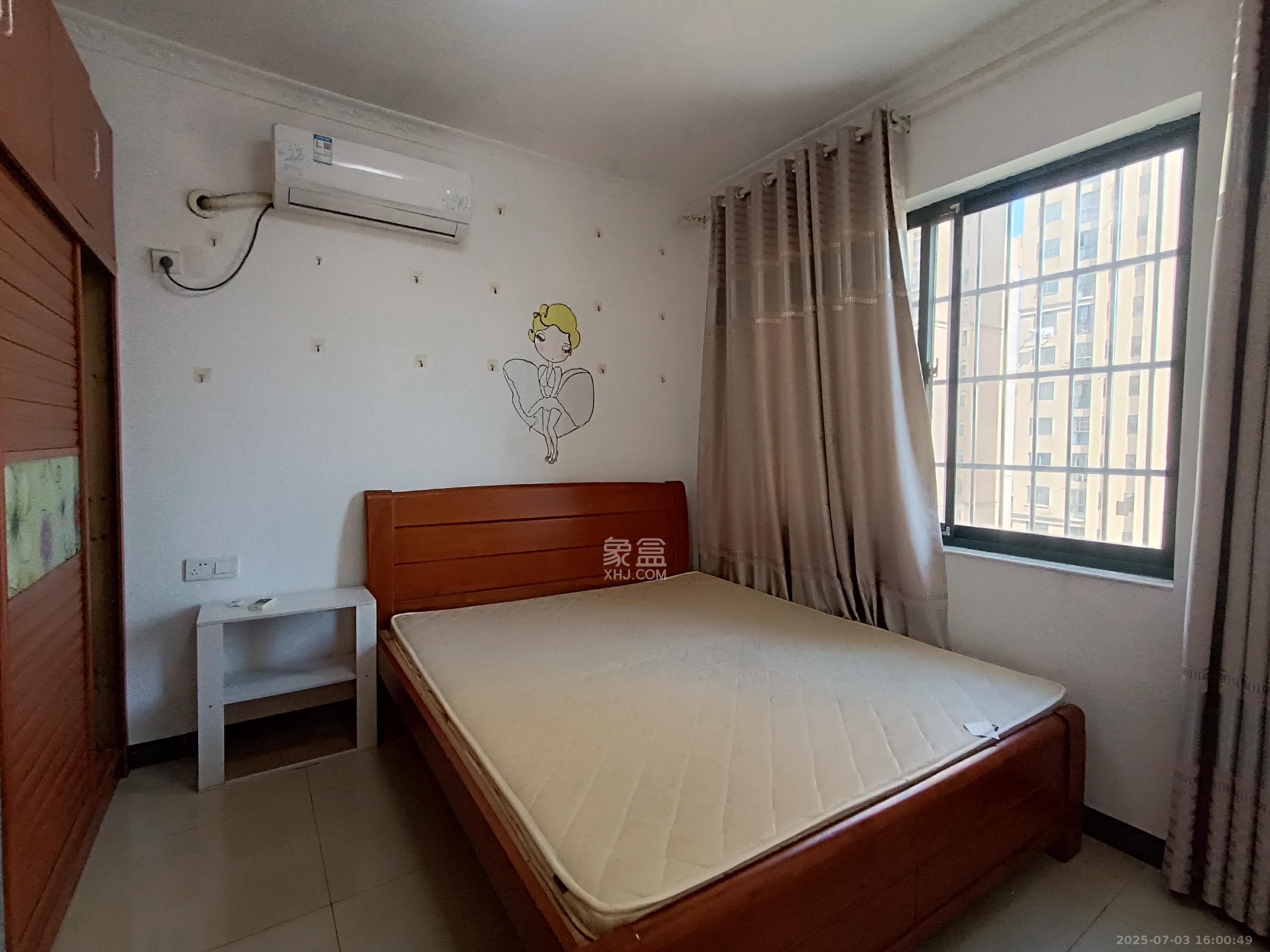 洋湖时代 3室2厅1卫 2000.0元/月 洋湖时代 3室2厅1卫 2000.0元/月室内图