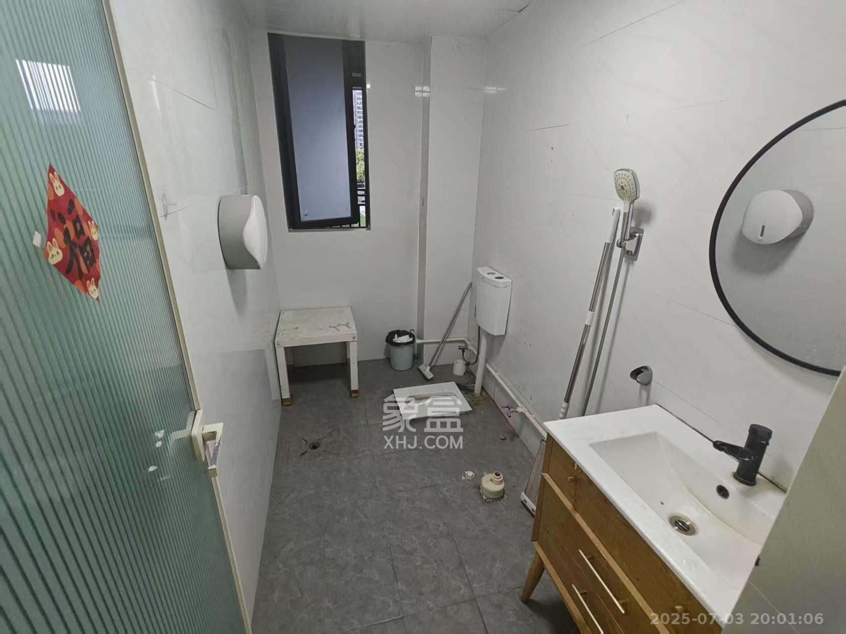 中建梅溪湖中心 4室2厅3卫 4000.0元/月 中建梅溪湖中心 4室2厅3卫 4000.0元/月室内图