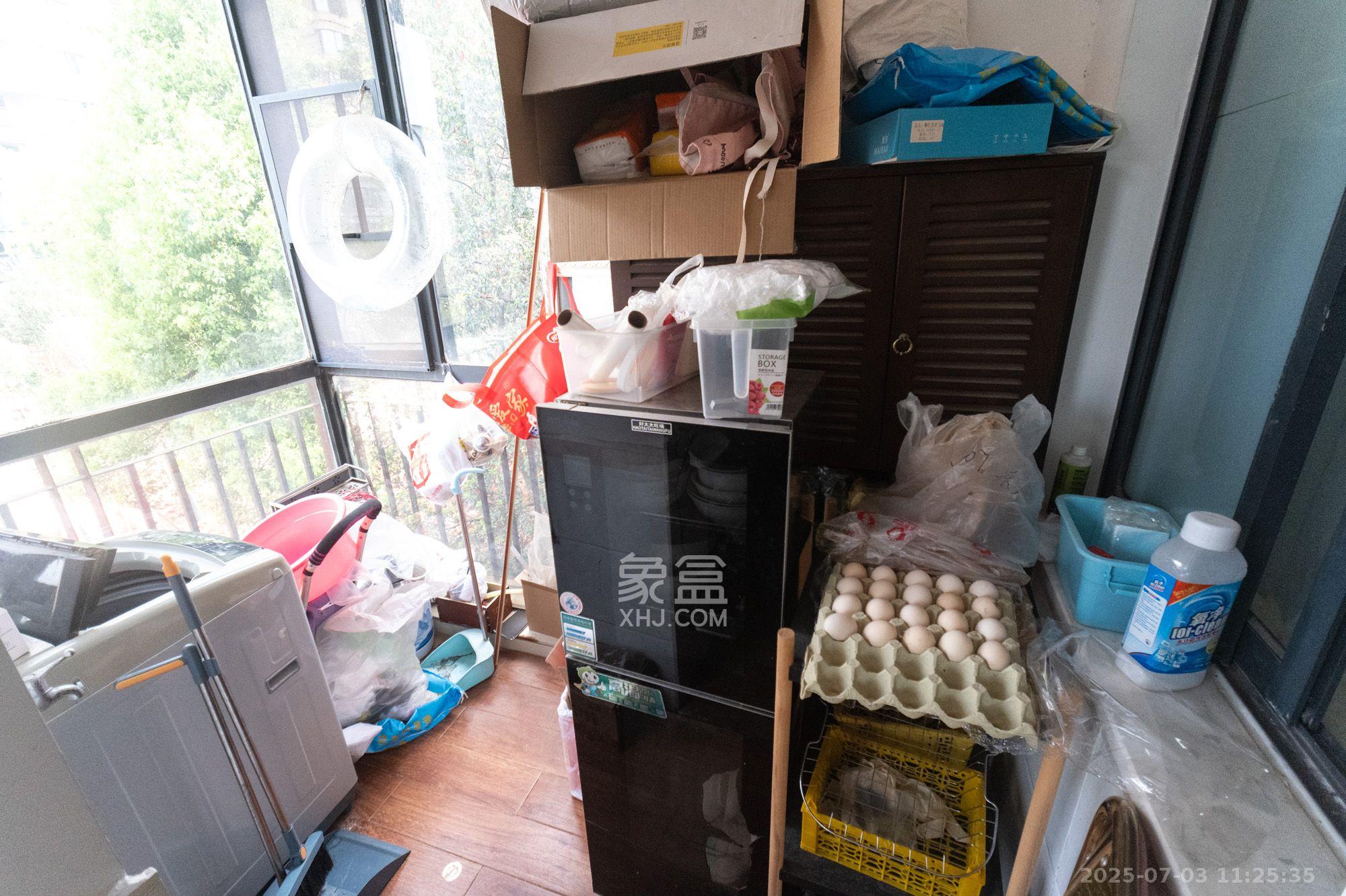 美林水郡  3室2厅2卫    3000.0元/月室内图