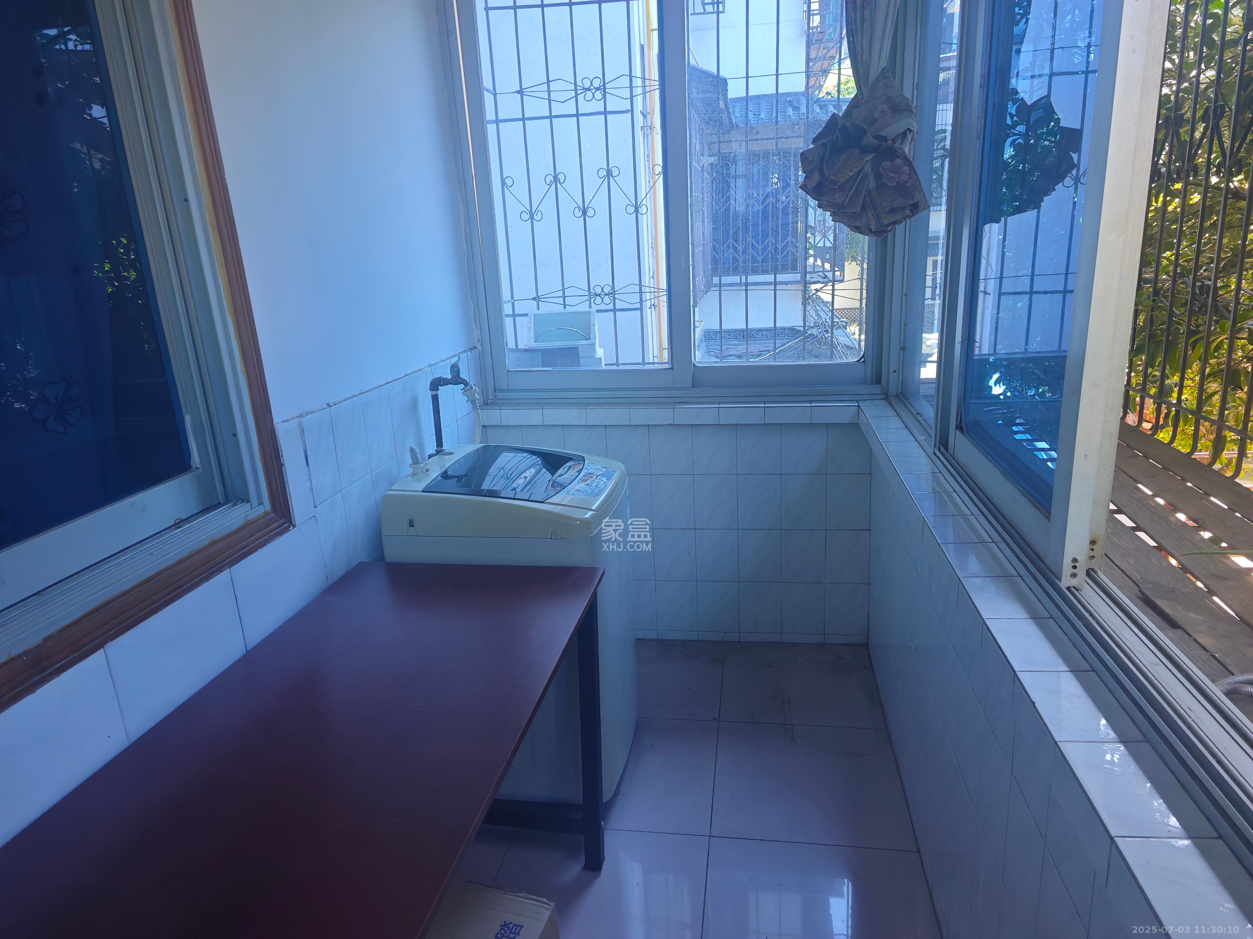 东文庙坪 2室1厅1卫 2200.0元/月 东文庙坪 2室1厅1卫 2200.0元/月室内图