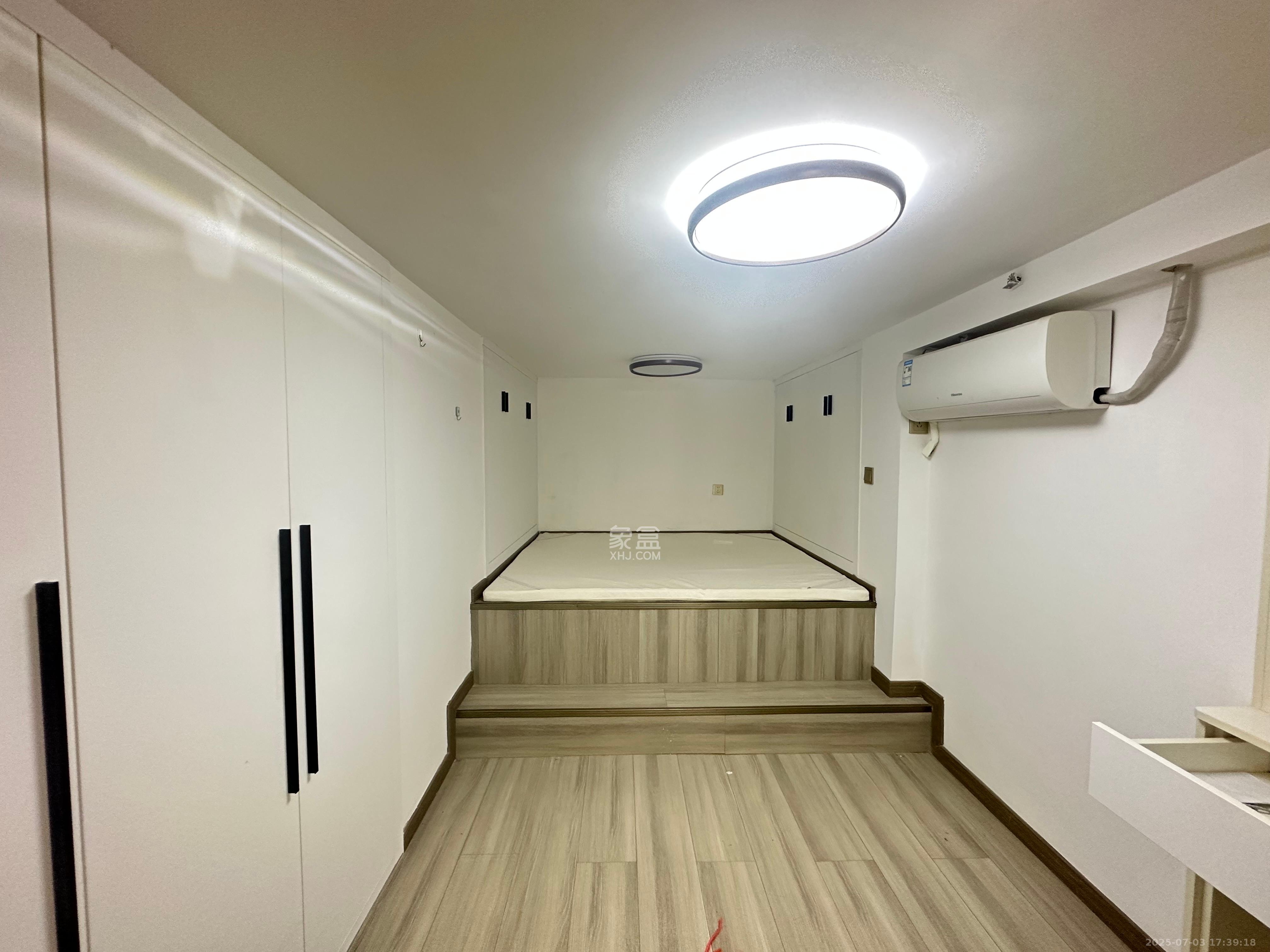 福晟翡翠湾  2室1厅1卫   2000.00元/月室内图