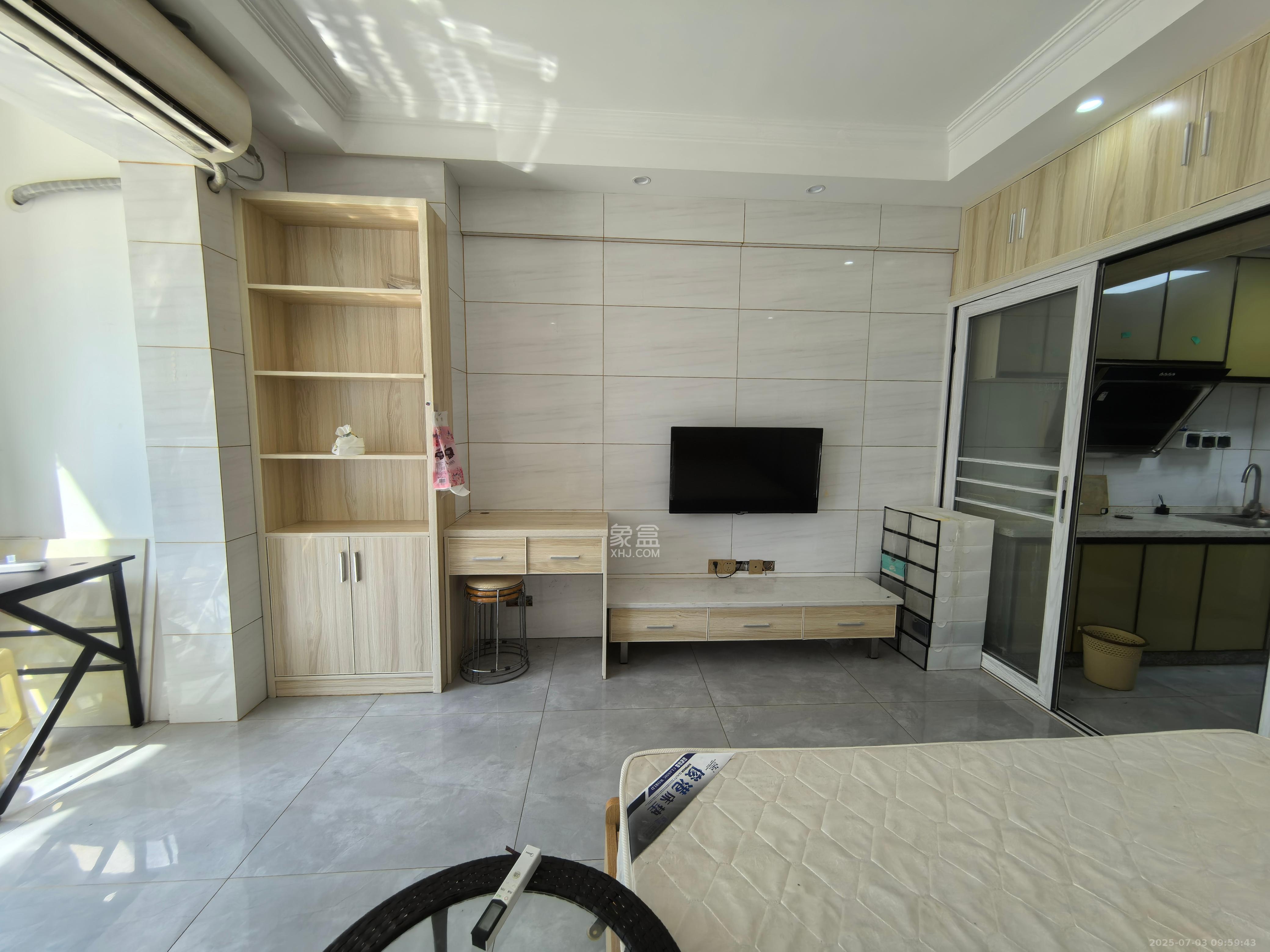 江山帝景哈佛  1室1厅1卫    1300.0元/月 江山帝景哈佛  1室1厅1卫    1300.0元/月室内图