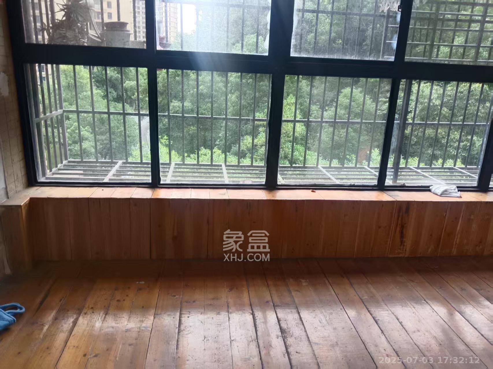 保利麓谷林语E区  3室2厅1卫   2300.00元/月室内图