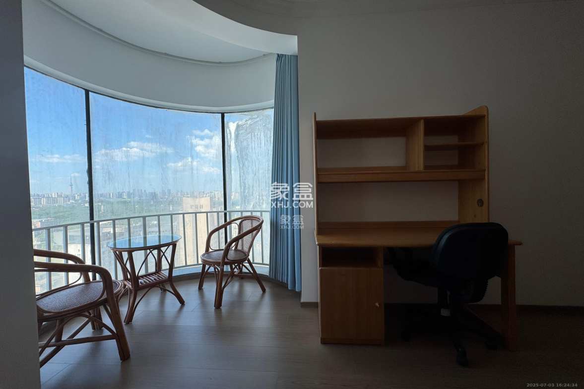 建鸿达现代城 2室2厅1卫 4200.0元/月 建鸿达现代城 2室2厅1卫 4200.0元/月室内图