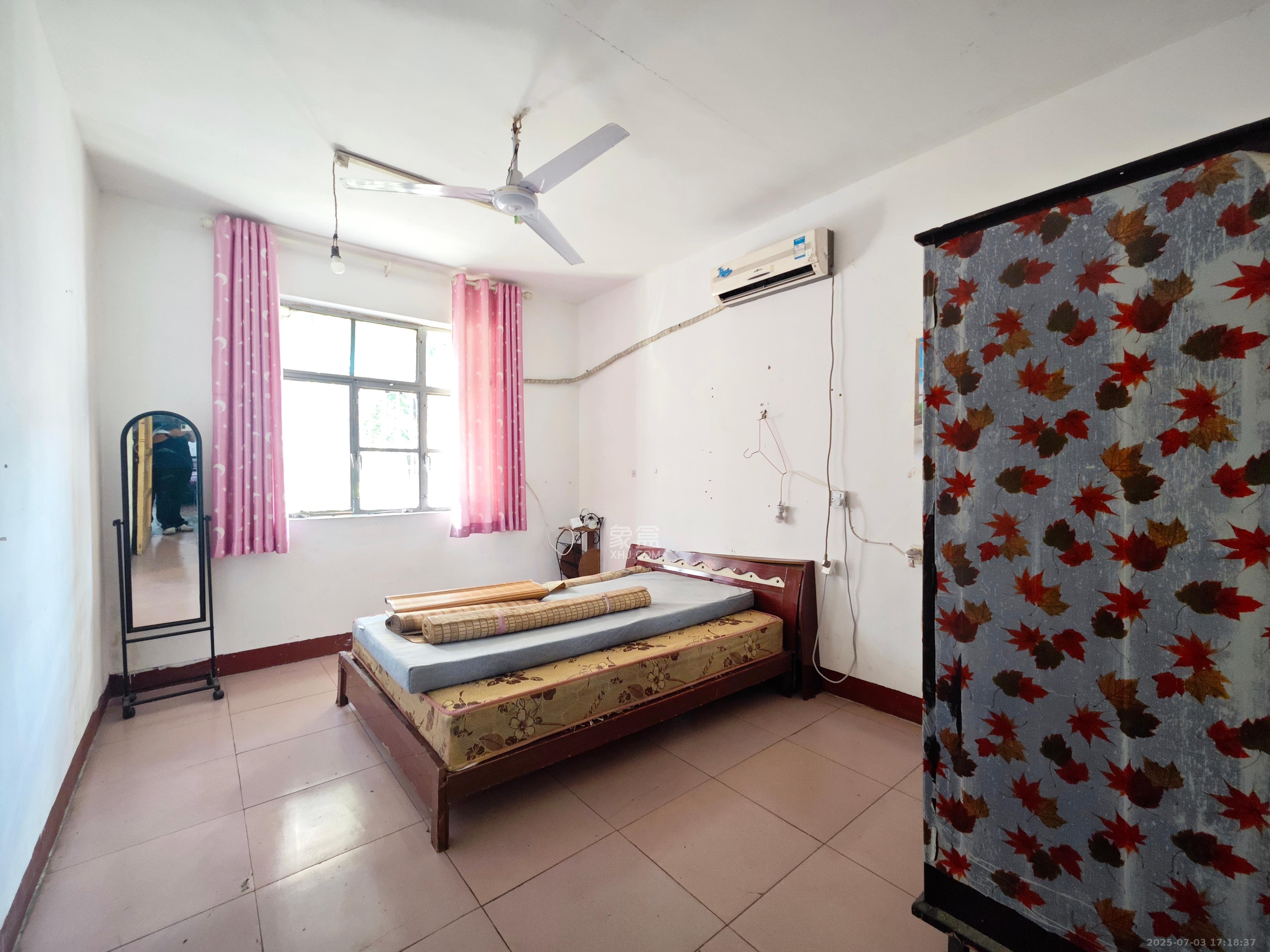 湘雅医学院(湘雅附一北院) 3室1厅1卫 2000.0元/月 湘雅医学院(湘雅附一北院) 3室1厅1卫 2000.0元/月室内图