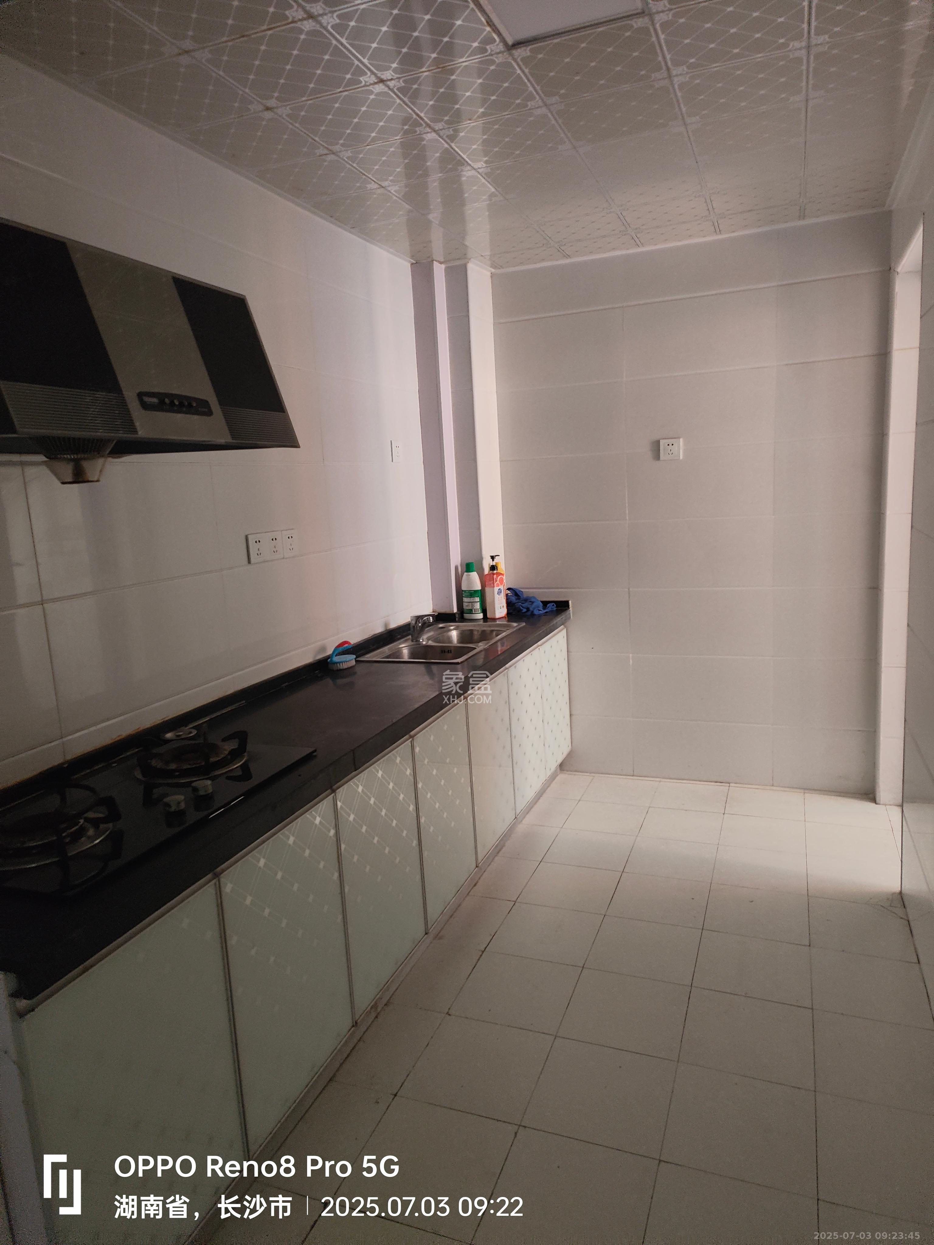 海德公园 2室2厅1卫 1600.00元/月 海德公园 2室2厅1卫 1600.00元/月室内图