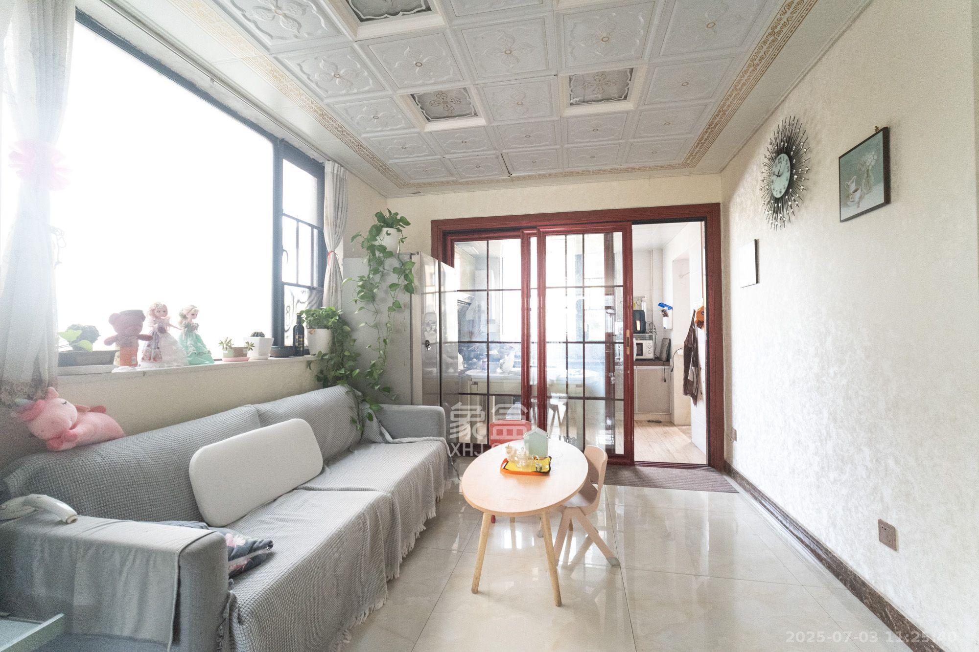 美林水郡  3室2厅2卫    3000.0元/月室内图