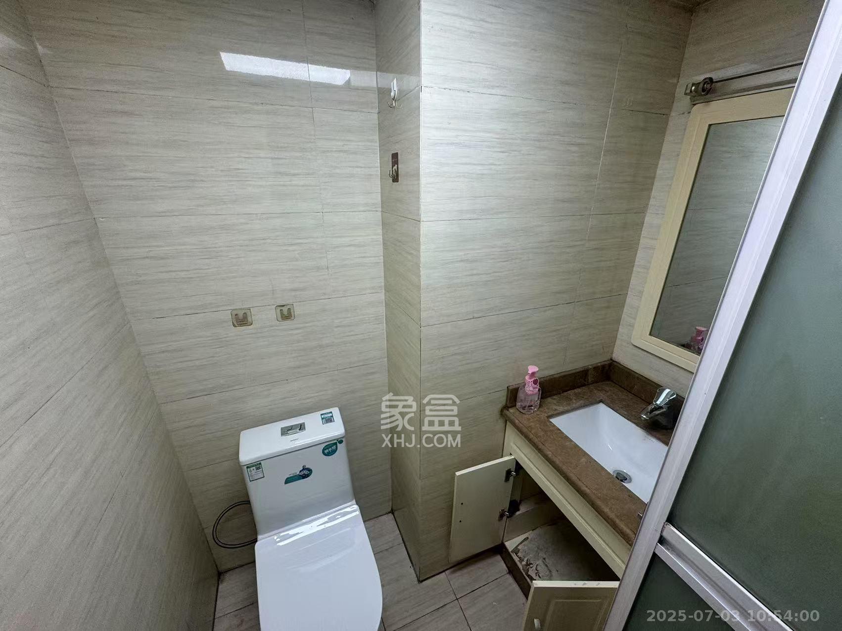 中建芙蓉工社  1室1厅1卫   1000.00元/月室内图