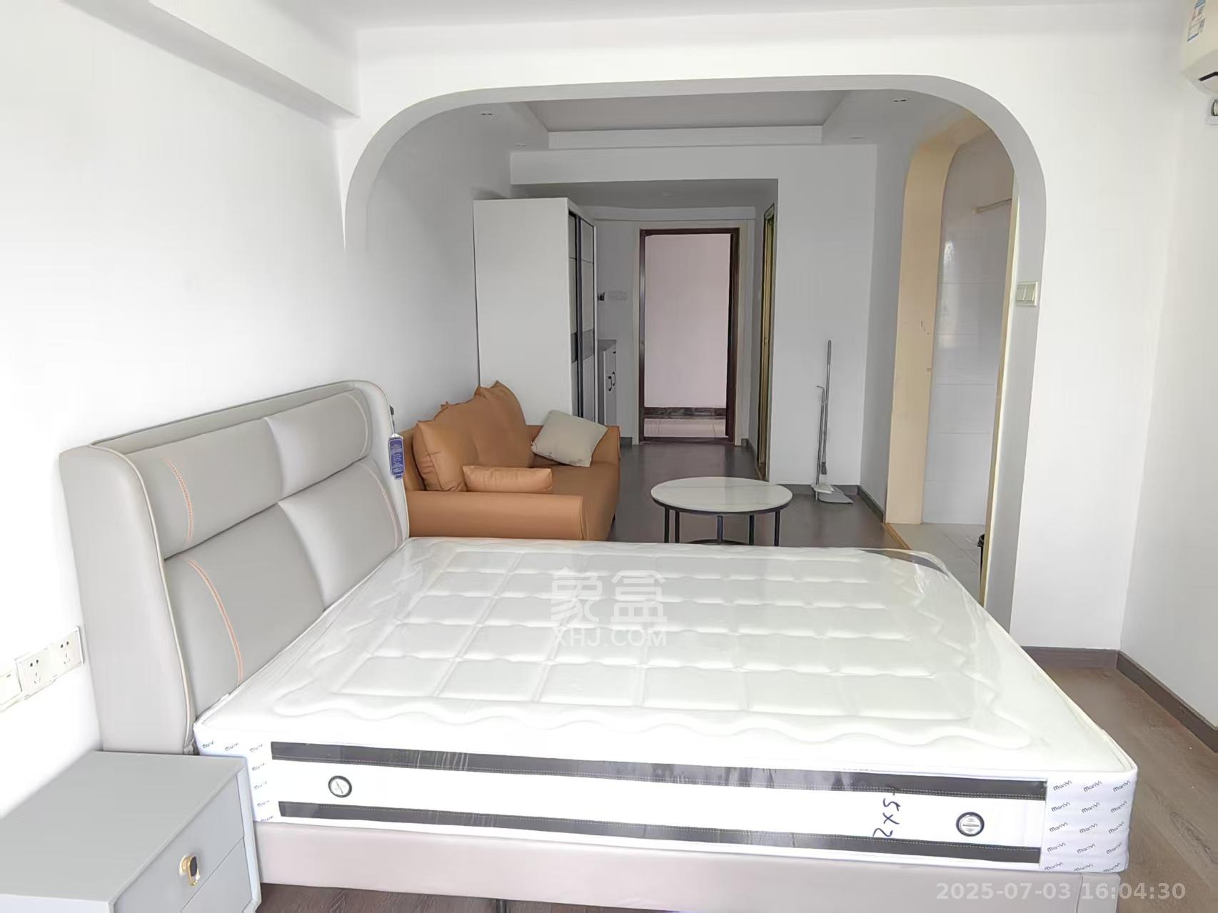 罗马国际公寓 1室1厅1卫 1380.0元/月 罗马国际公寓 1室1厅1卫 1380.0元/月室内图