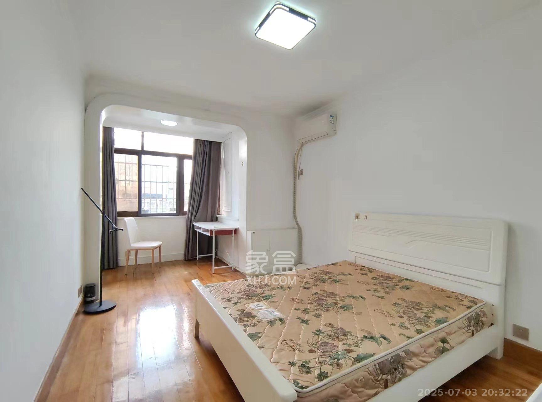 国立投资公司宿舍 2室1厅1卫 1800.0元/月 国立投资公司宿舍 2室1厅1卫 1800.0元/月室内图