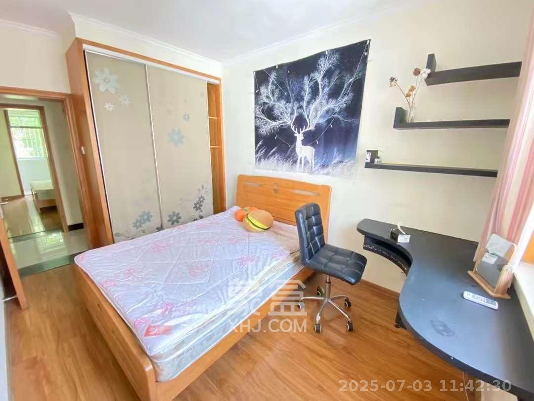 亨景楼（亨璟楼）（享景楼）  3室2厅2卫   2600.00元/月室内图