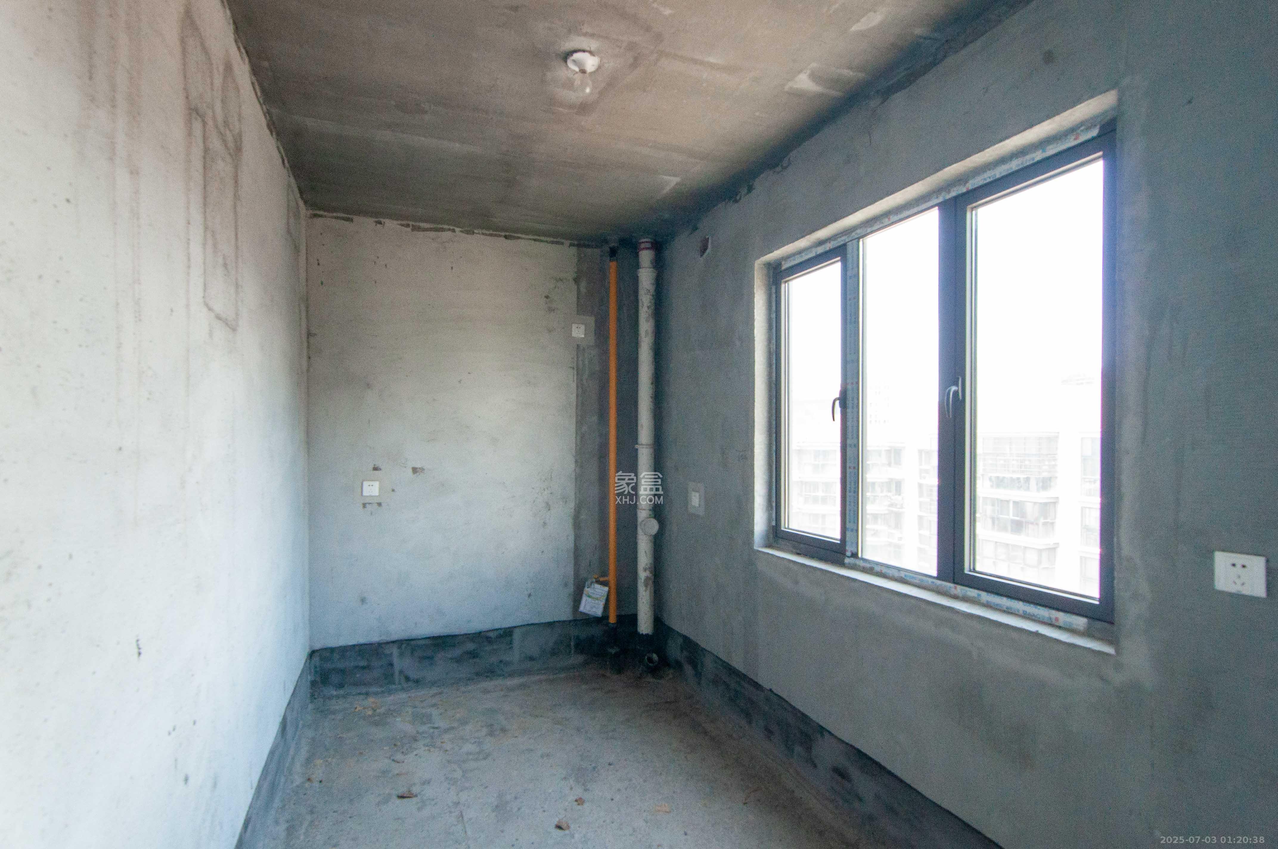 恩瑞御西湖 4室2厅2卫 350.0万 恩瑞御西湖 4室2厅2卫 350.0万其他