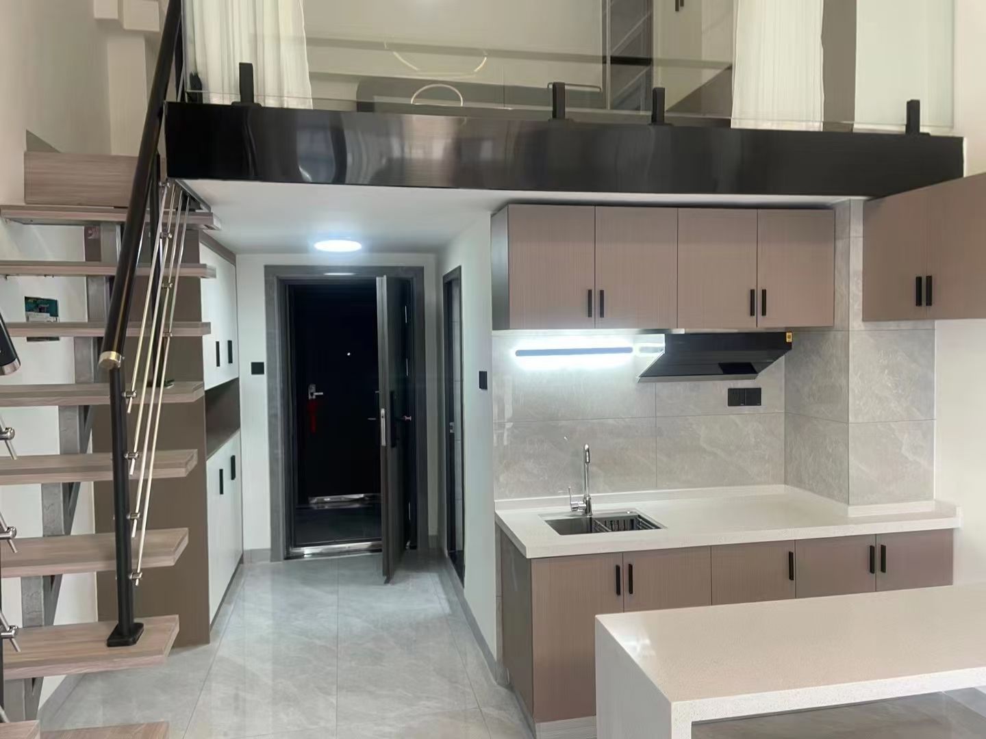 船山公馆 2室2厅1卫 2300.0元/月 船山公馆 2室2厅1卫 2300.0元/月户型图