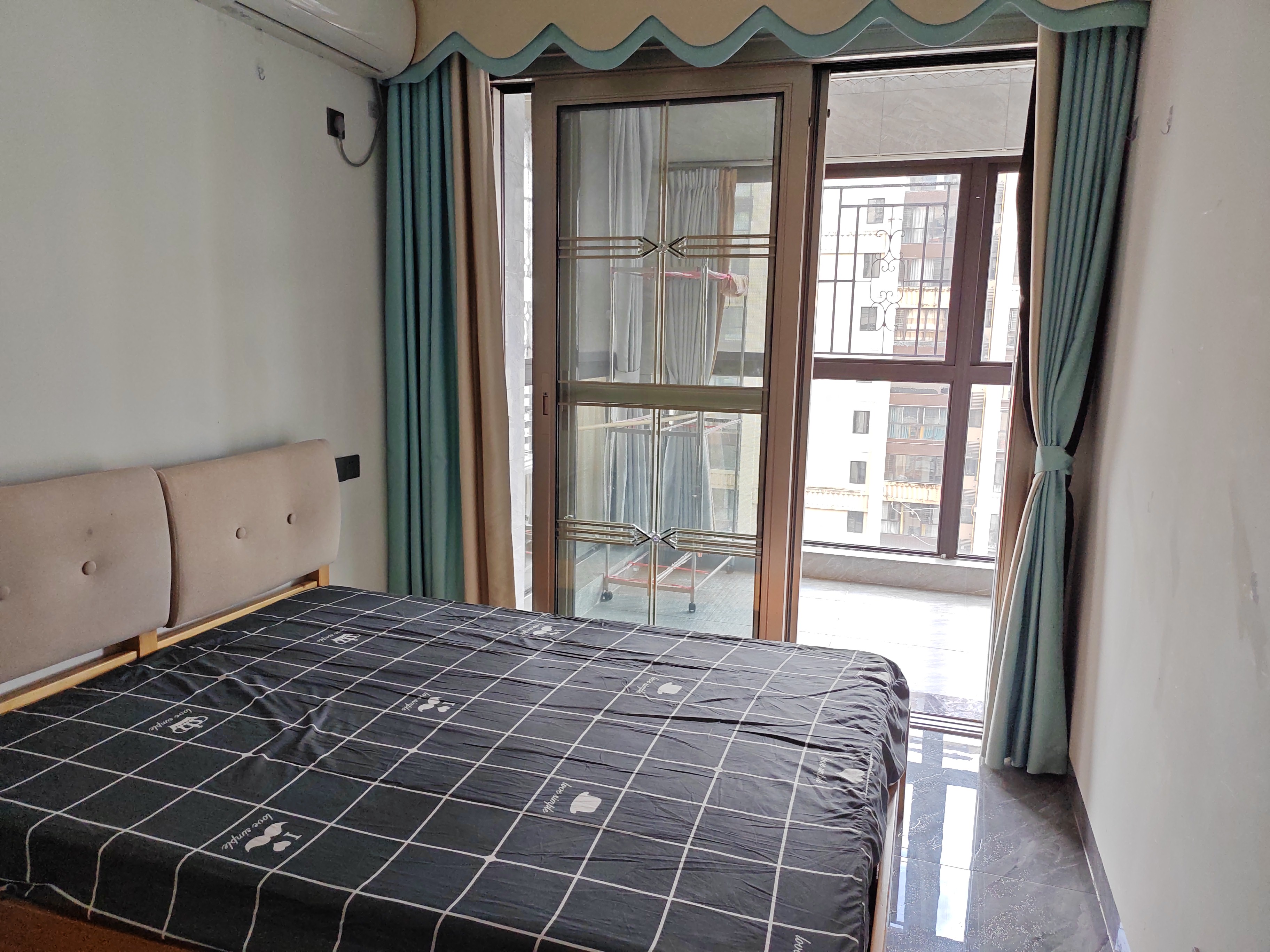 恩祥新城 3室2厅1卫 3600.0元/月 恩祥新城 3室2厅1卫 3600.0元/月室内图