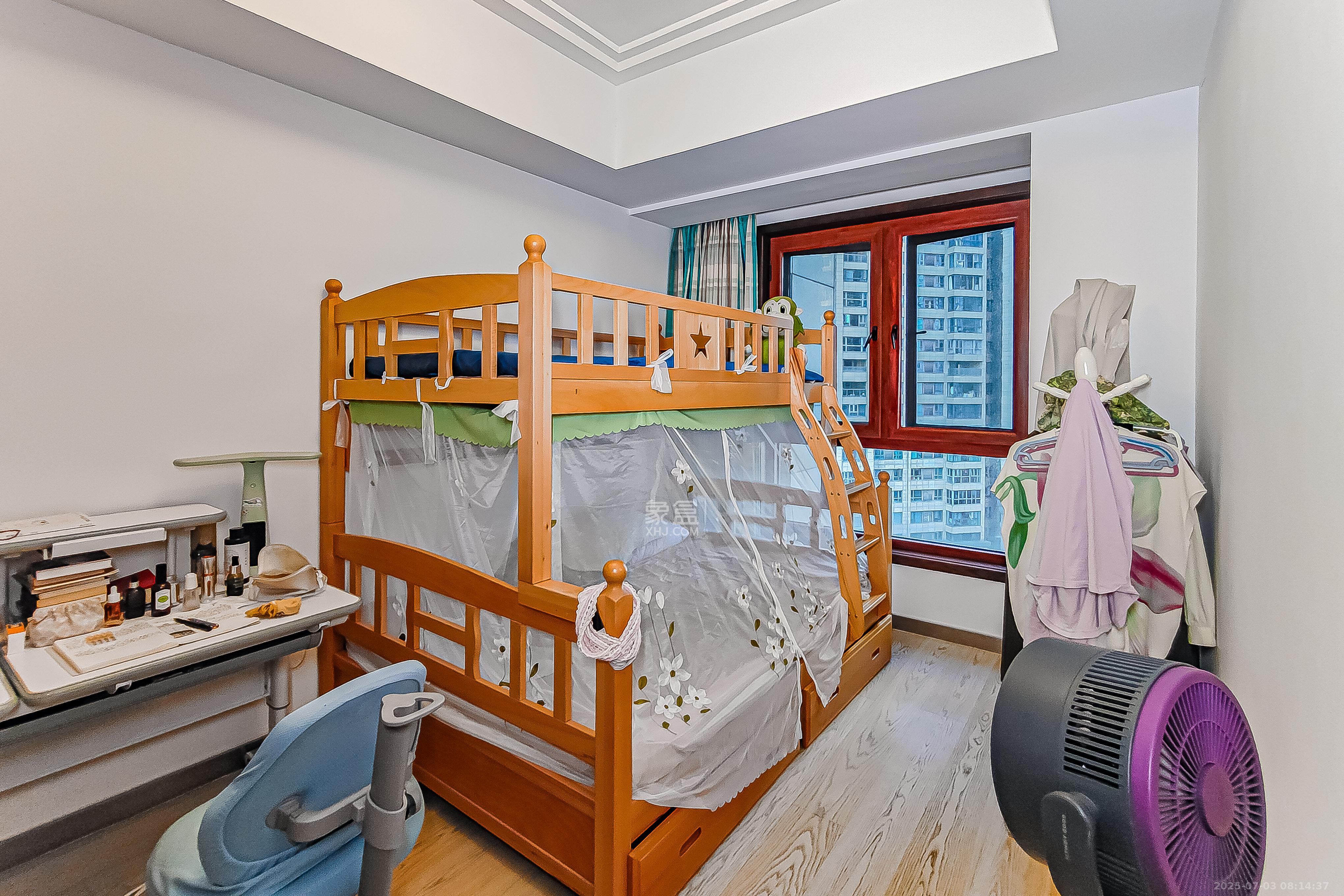 保利国际广场 4室2厅3卫 780.0万 保利国际广场 4室2厅3卫 780.0万卧室