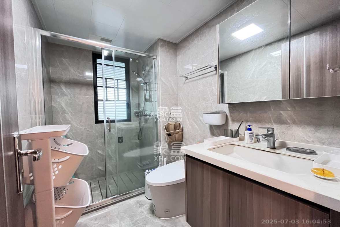 中海阅麓山一期  4室2厅2卫    4500.0元/月 中海阅麓山一期  4室2厅2卫    4500.0元/月室内图