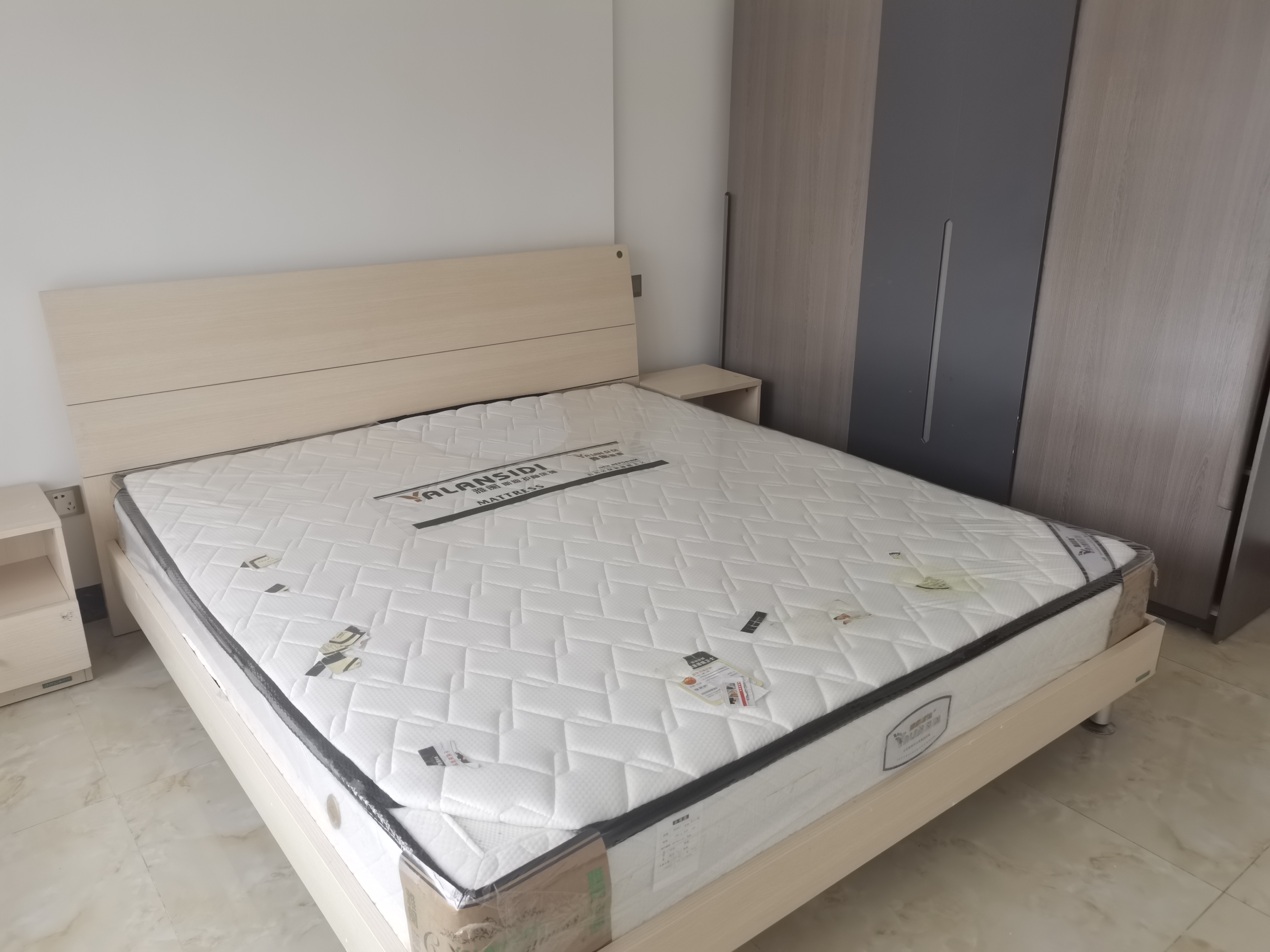 海悦东方  2室2厅1卫   2800.00元/月室内图