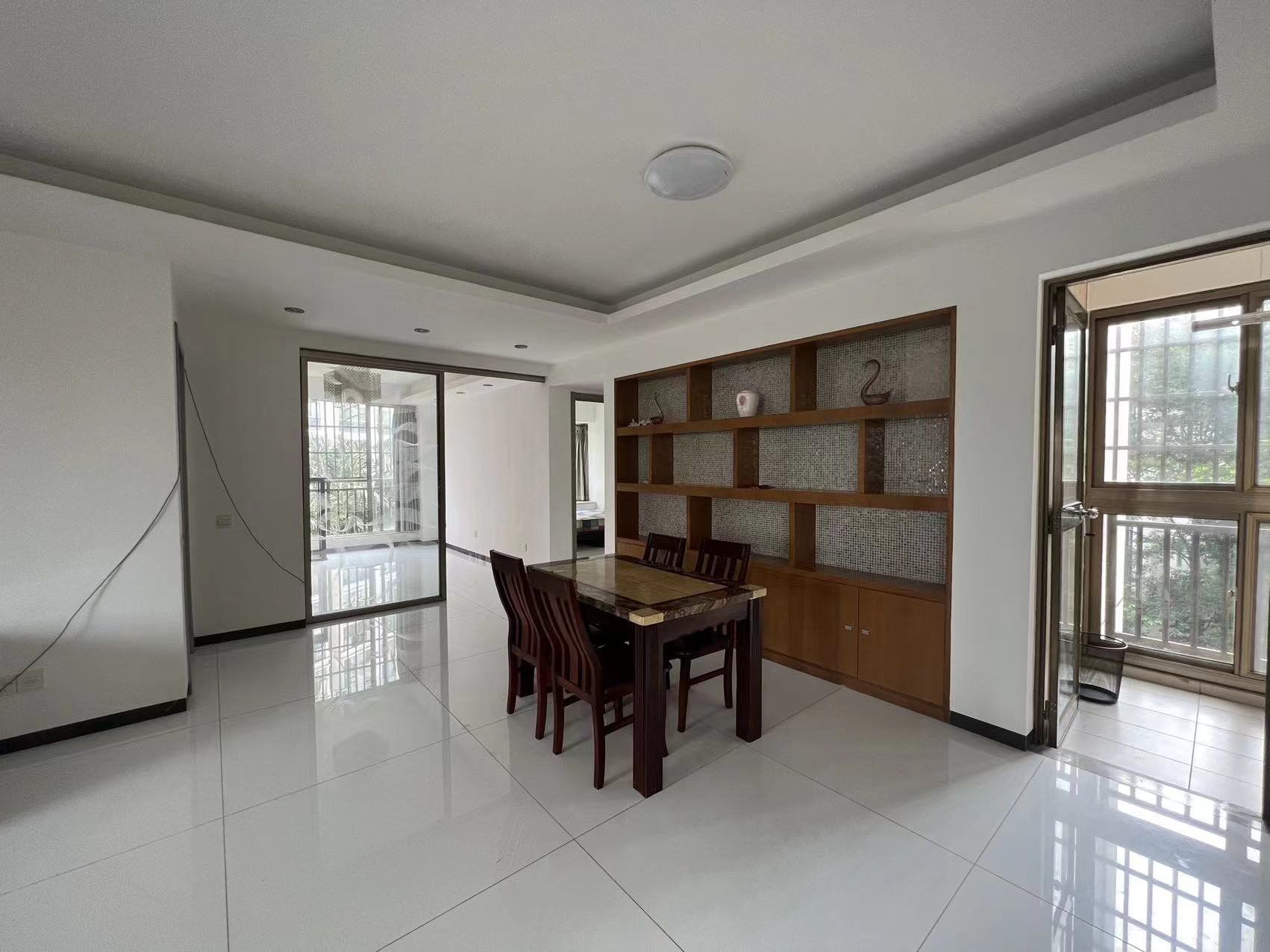 紫园A区  3室2厅2卫    4000.0元/月 紫园A区  3室2厅2卫    4000.0元/月室内图