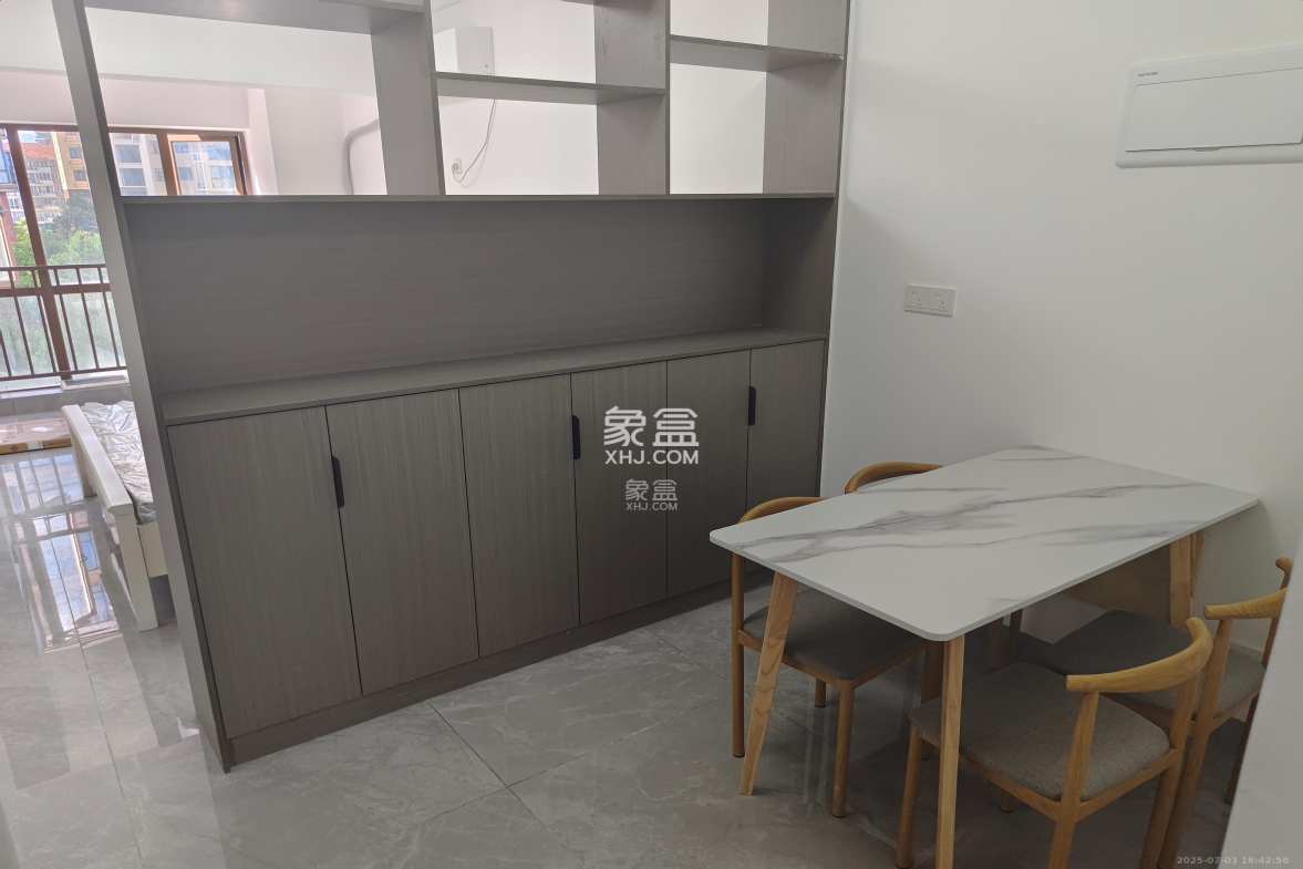 惠通才郡 1室1厅1卫 1650.0元/月 惠通才郡 1室1厅1卫 1650.0元/月室内图