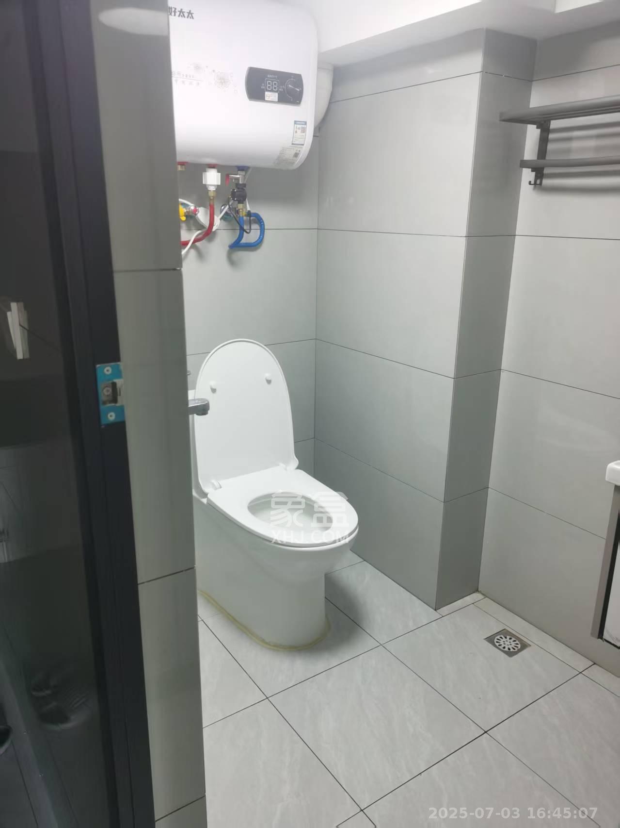 保利恒伟时光印象  1室1厅1卫   1100.00元/月室内图