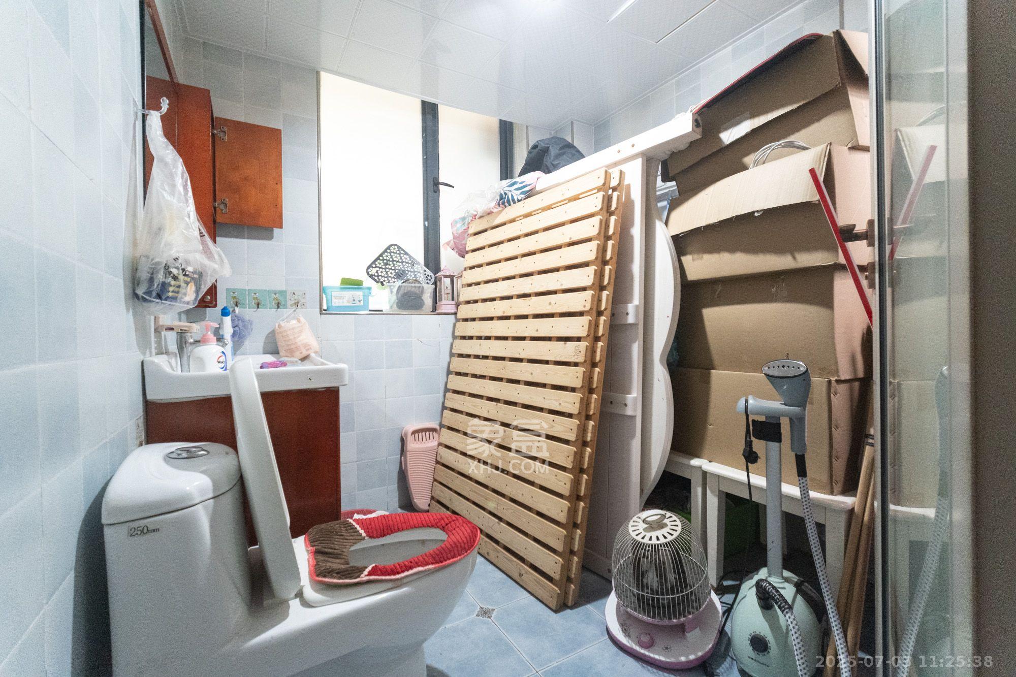 美林水郡  3室2厅2卫    3000.0元/月室内图