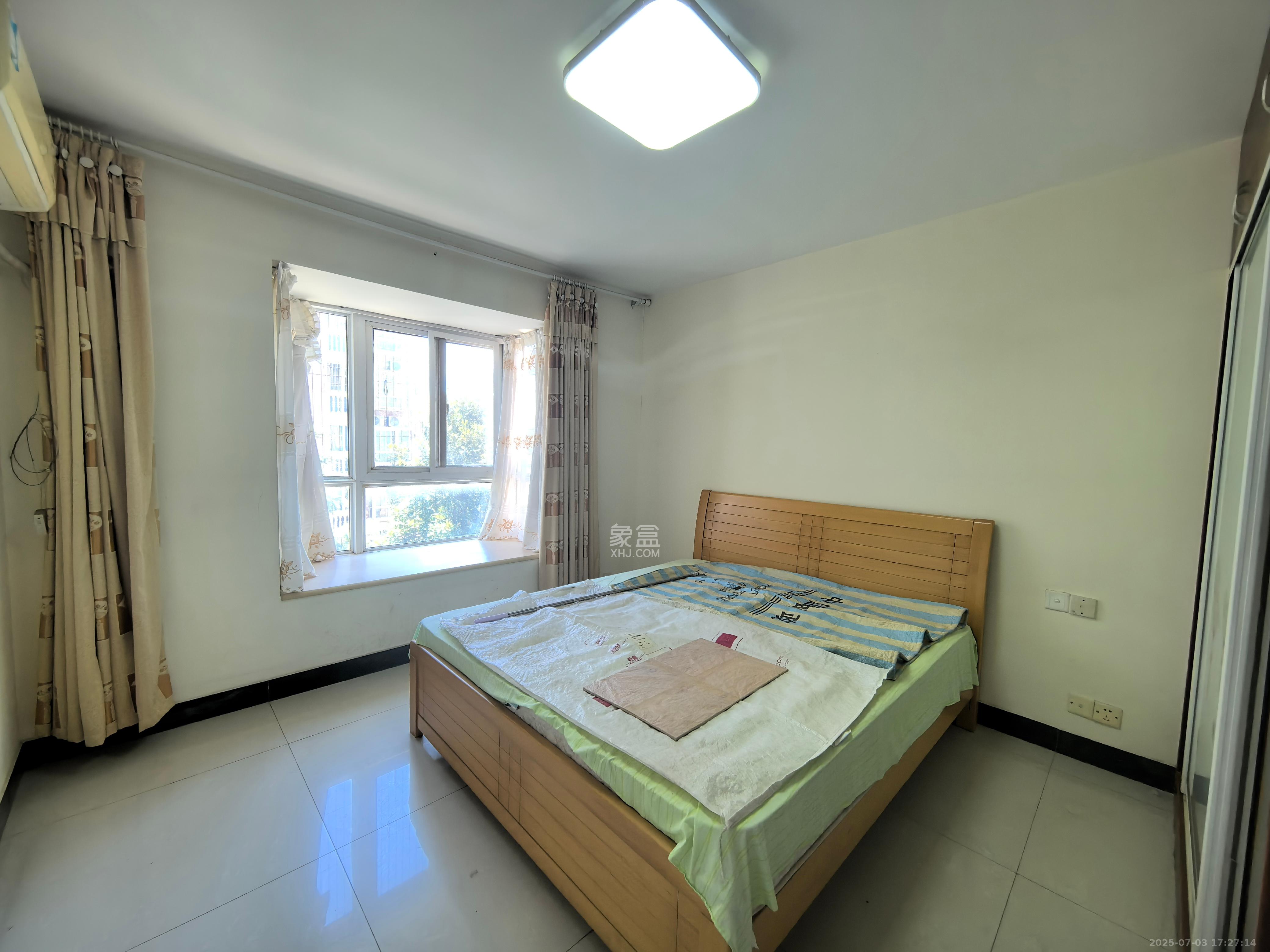 凯富嘉园  2室2厅1卫    1400.0元/月 凯富嘉园  2室2厅1卫    1400.0元/月室内图