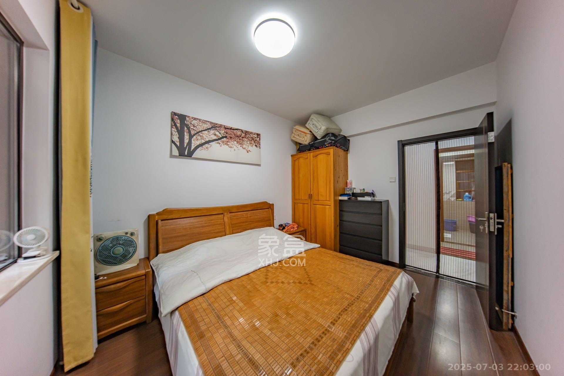 江山帝景哈佛  3室2厅2卫    2300.0元/月 江山帝景哈佛  3室2厅2卫    2300.0元/月室内图