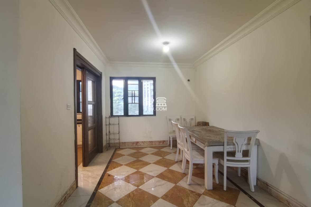 碧桂园豪园 4室2厅2卫 2800.0元/月 碧桂园豪园 4室2厅2卫 2800.0元/月室内图