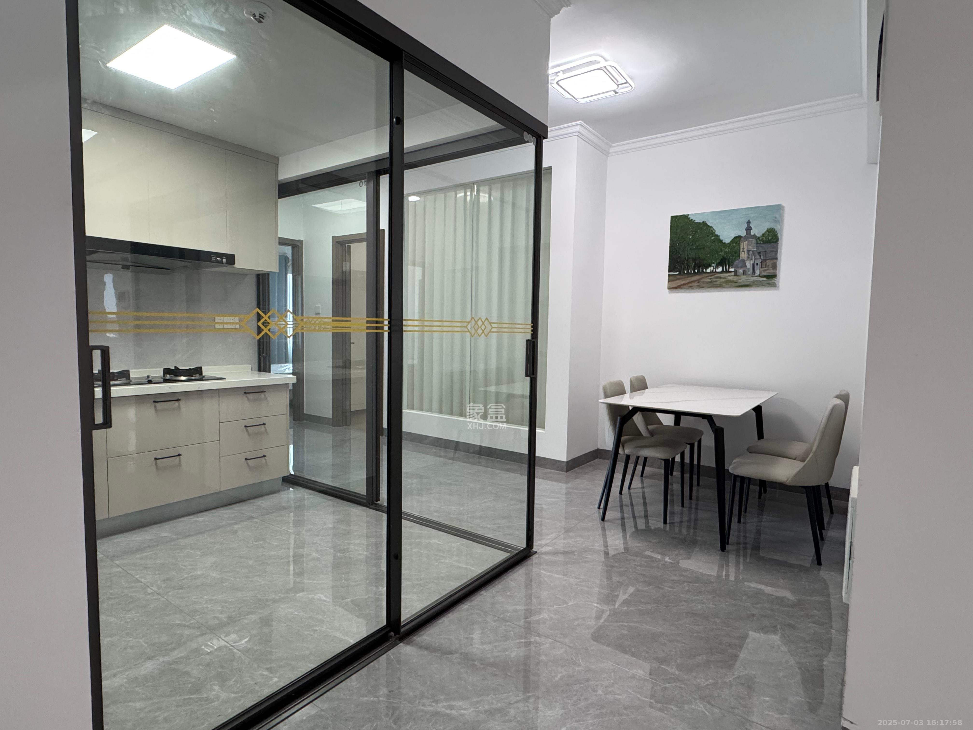 建鸿达现代城 3室2厅1卫 4800.0元/月 建鸿达现代城 3室2厅1卫 4800.0元/月室内图